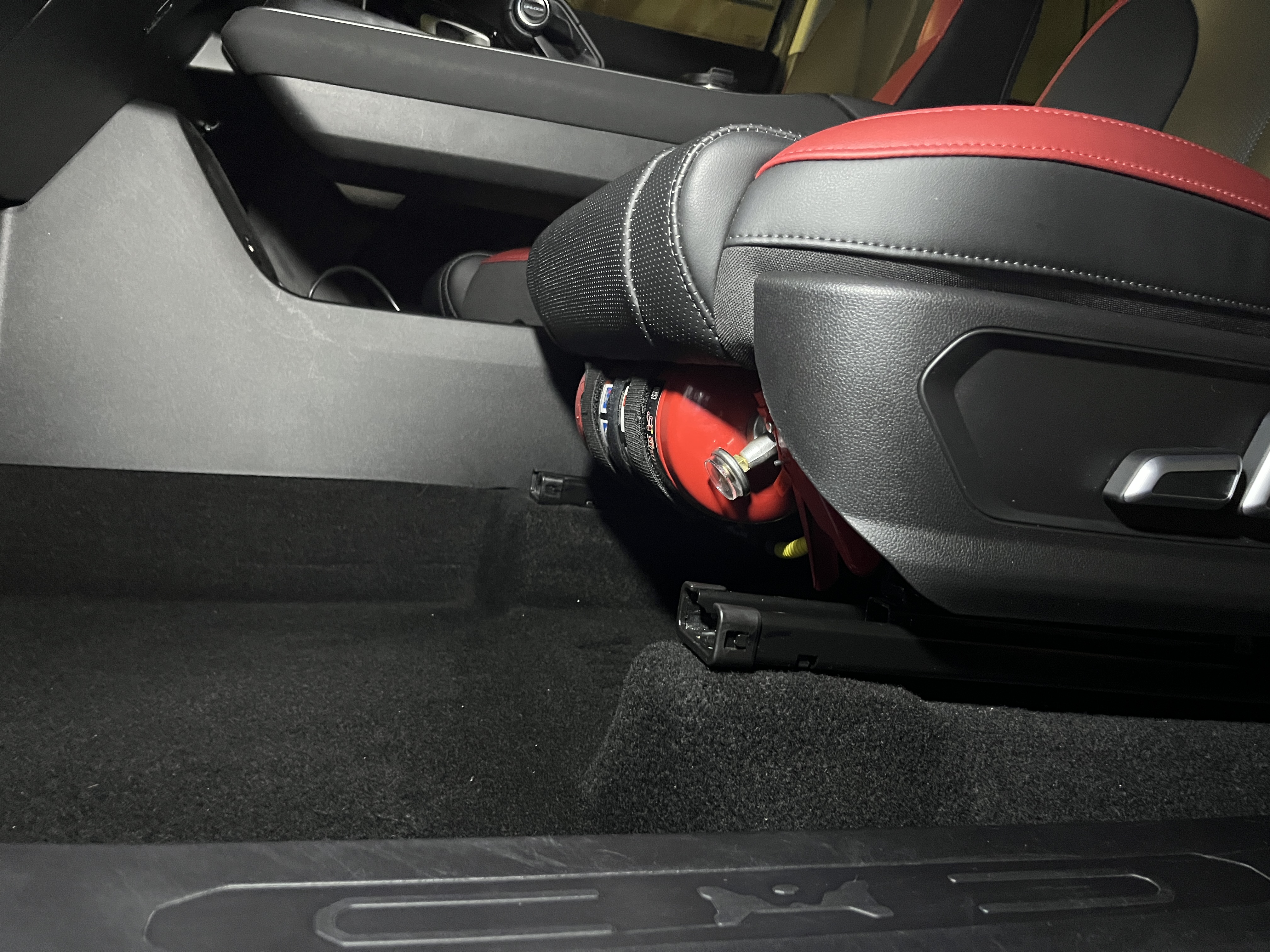 Fire extinguisher mount — miniatura 2