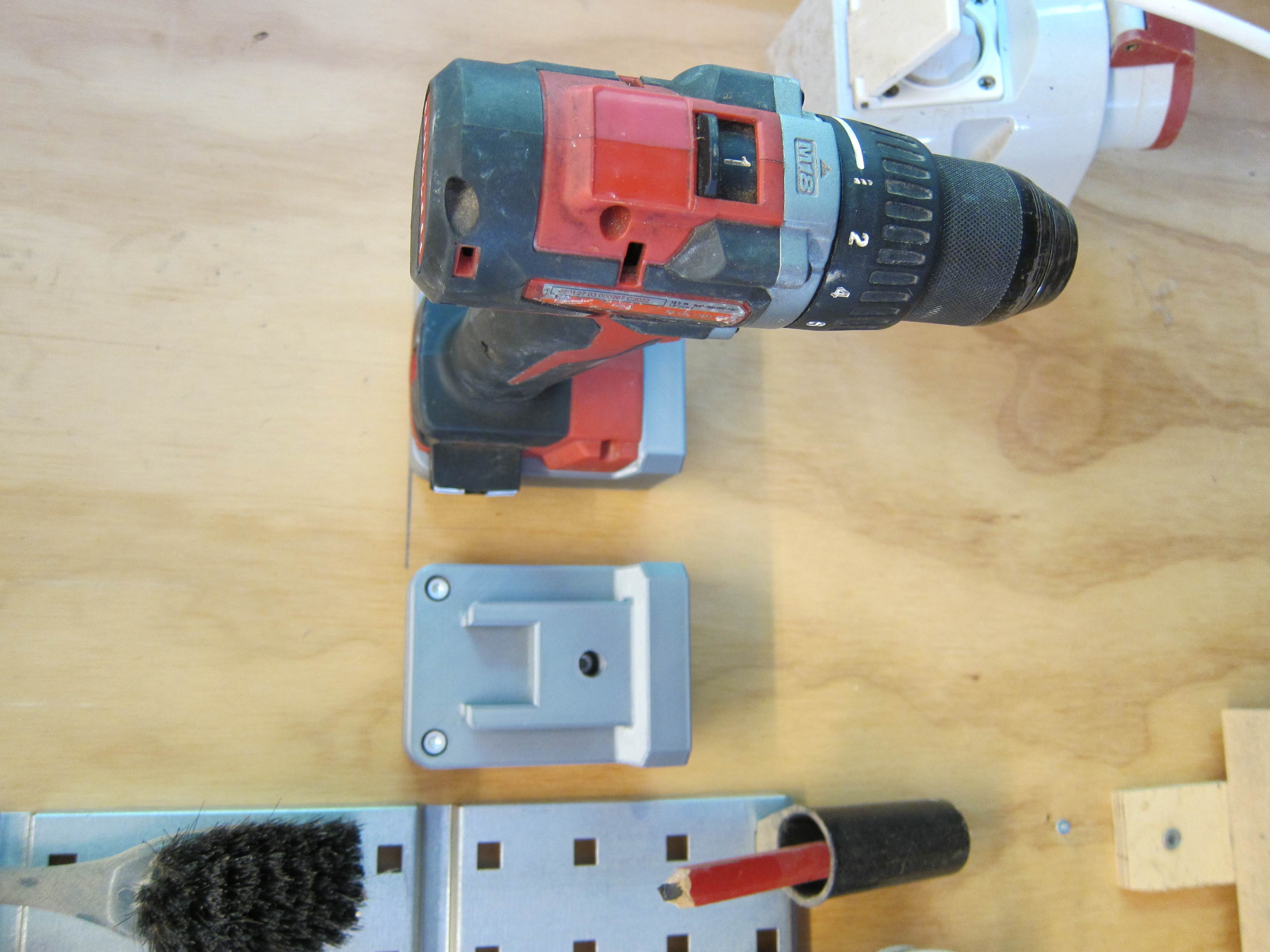 Milwaukee m18 tool holder (Clip compatible)