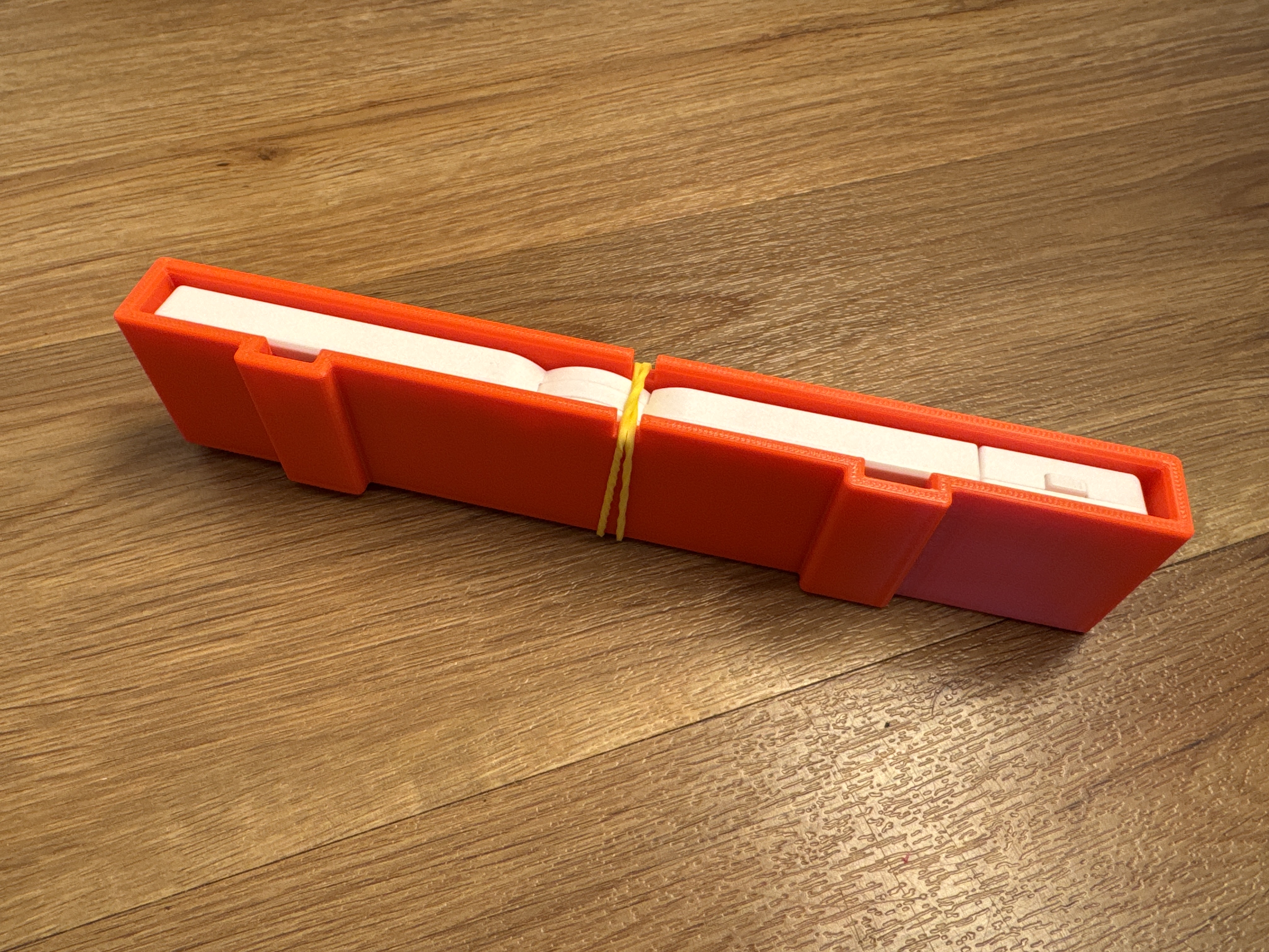 Protective cover for a foldable scale