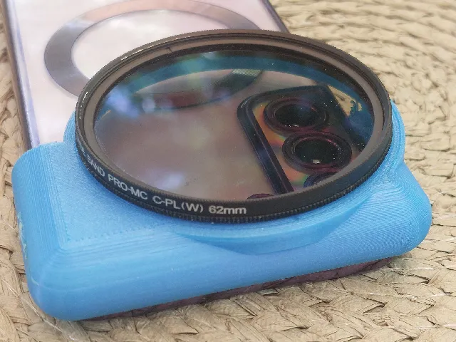 Lens filter holder for phones