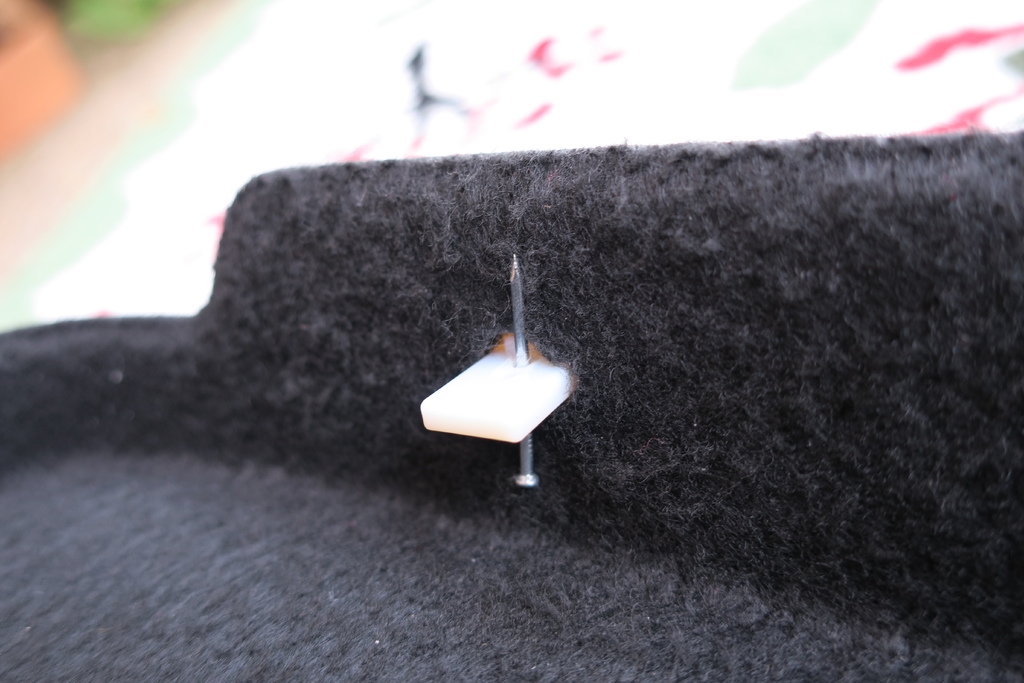 Vauxhall Corsa D Parcel Shelf Strap Clips — thumbnail 4
