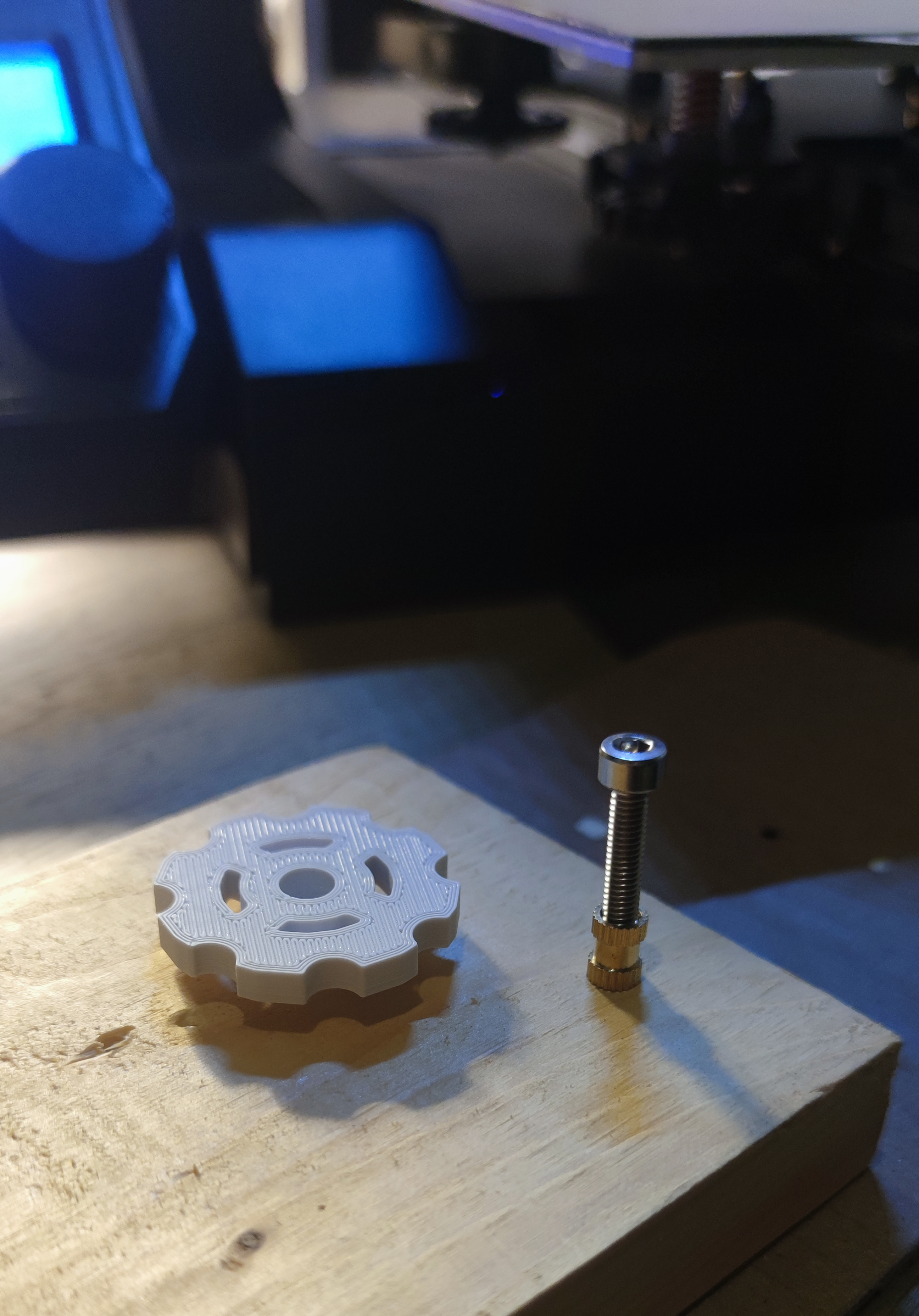 Ender 2 Pro Bed Knobs EZ Install — thumbnail 2