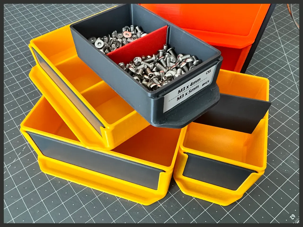 Modular shelving system - Hobby & Workshop - Small parts storage