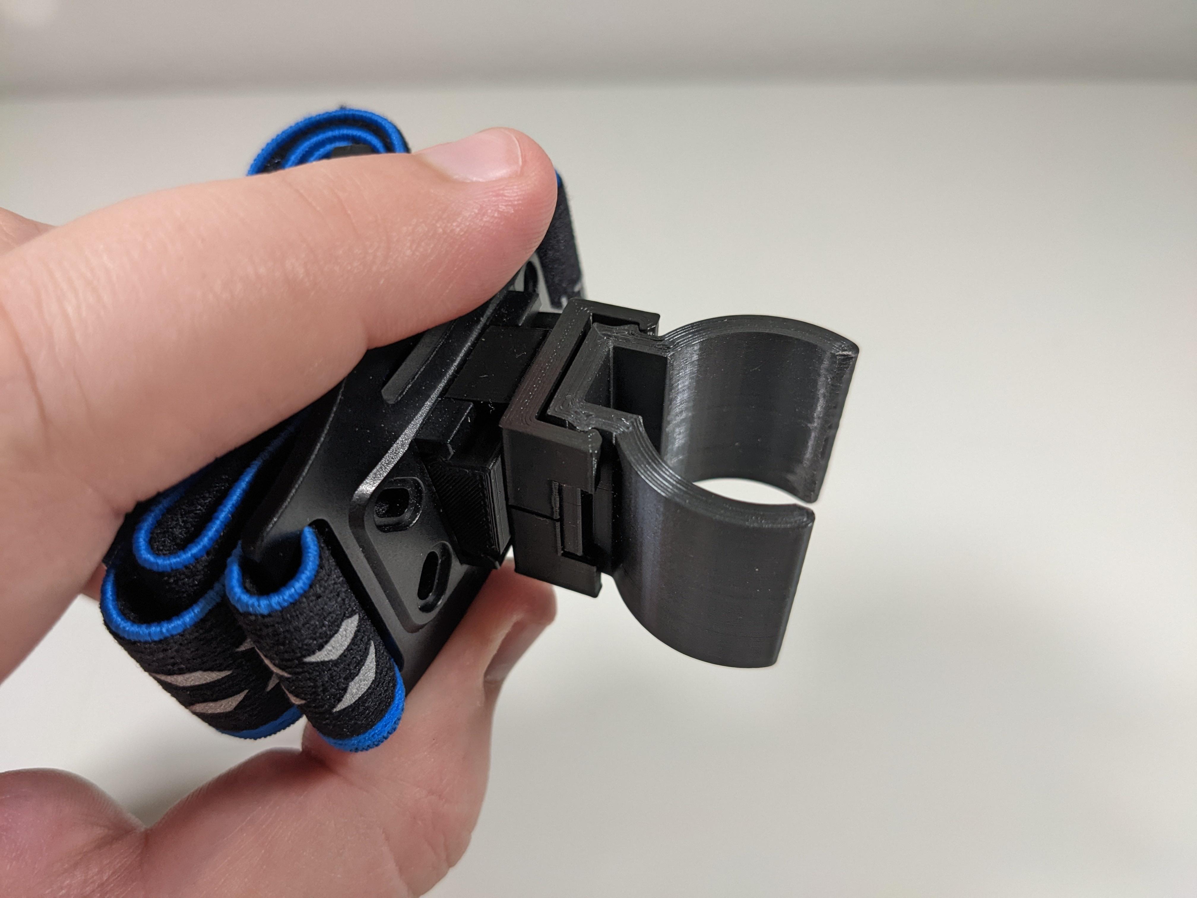 Miniatura 6 do modelo 3D DW4 HB3 Adapters