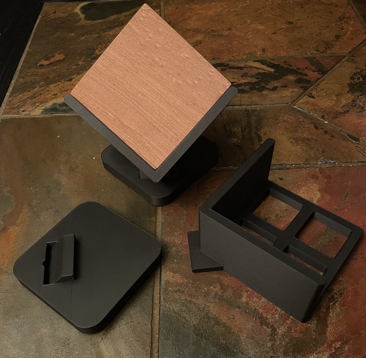 Angled coaster holder (v1.3)