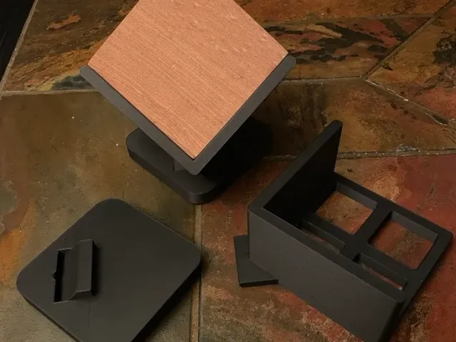 Angled coaster holder (v1.3)