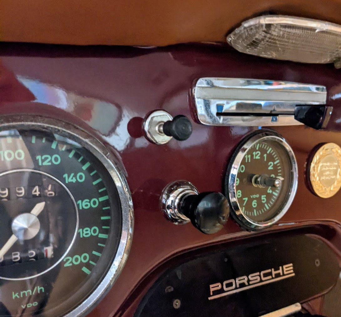 Early Porsche switch knob