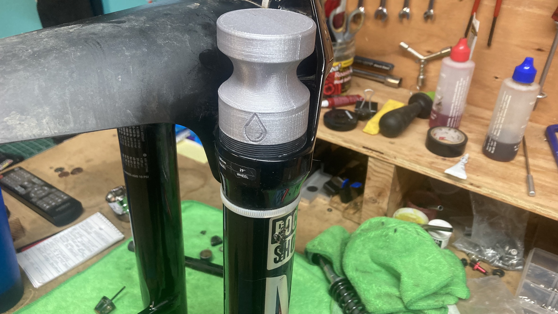 Seal driver for 38mm fork