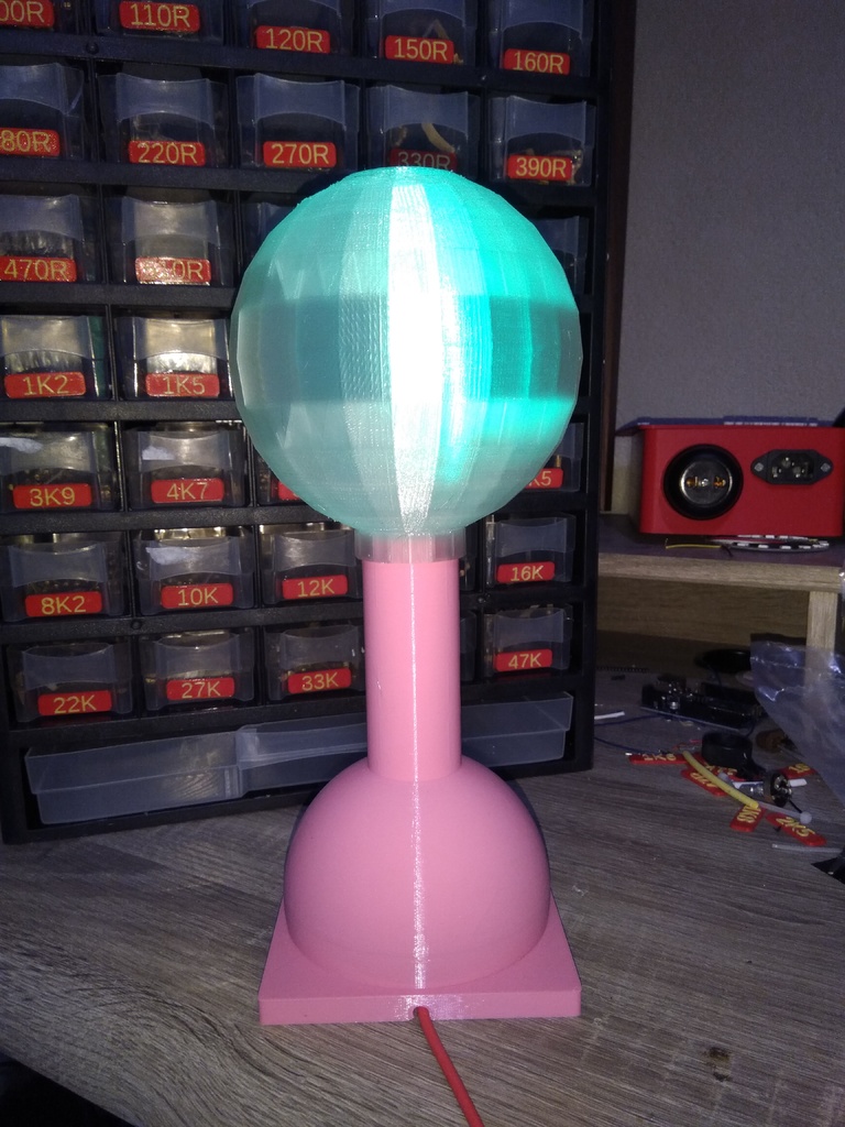 Spherical IoT-lamp 2