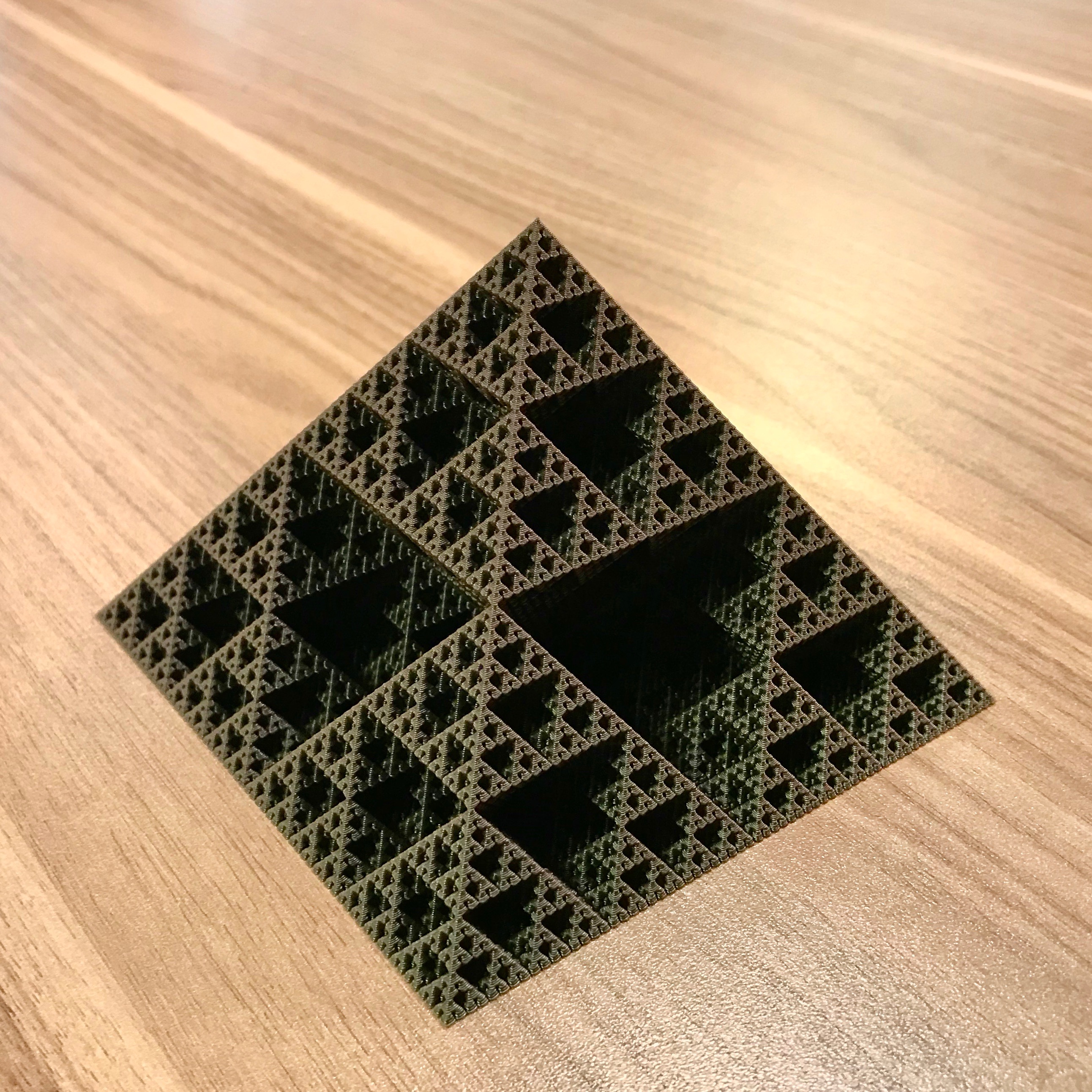 Spiral Vase Mode Sierpinski Pyramid