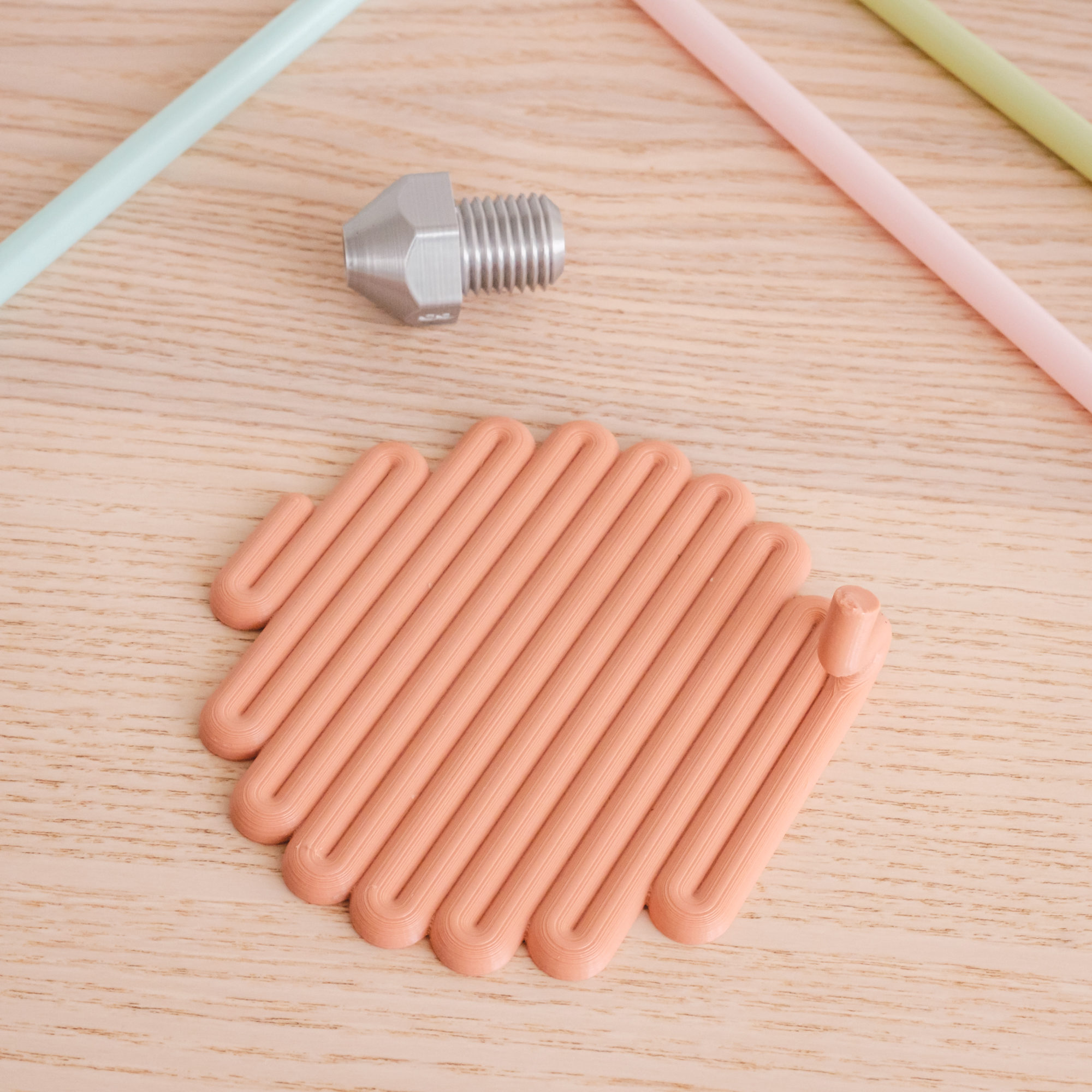 Miniatura 6 do modelo 3D Coaster - Printing in progress