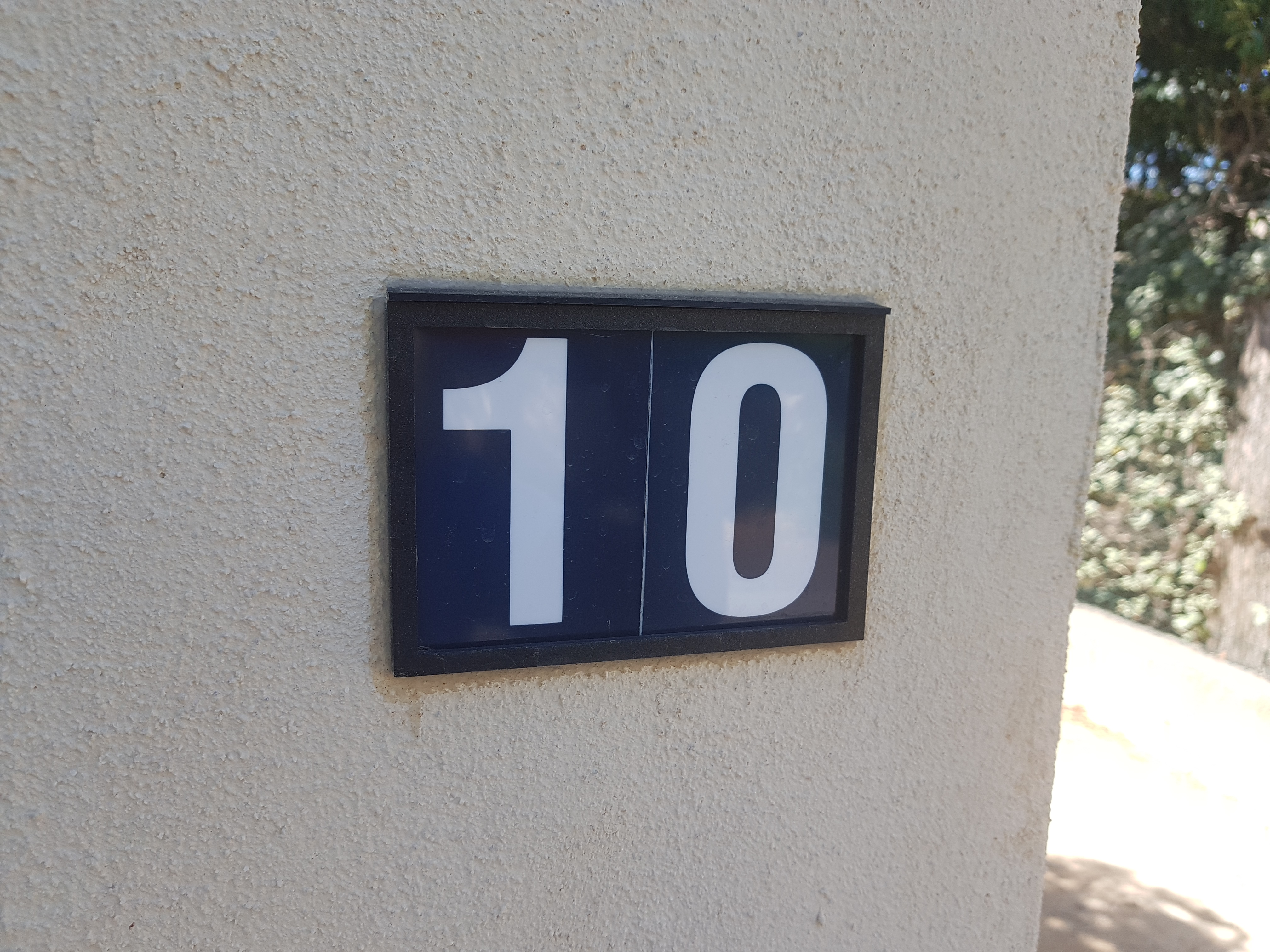 A simple house number plate