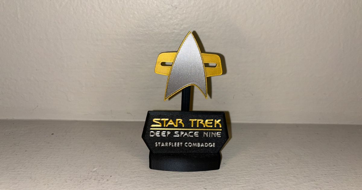 Star Trek: Voyager Combadge (easy Print) By 𝗨𝗻𝗶𝗺𝗮𝘁𝗿𝗶𝘅𝗥𝗲𝗱🪐🌠 | Download ...