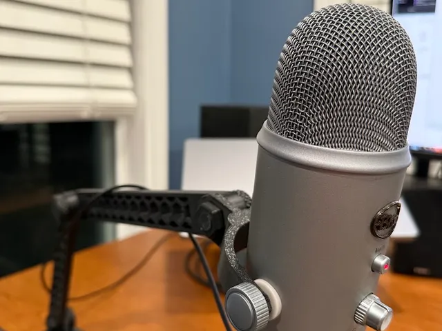 Blue Yeti Mic Holder