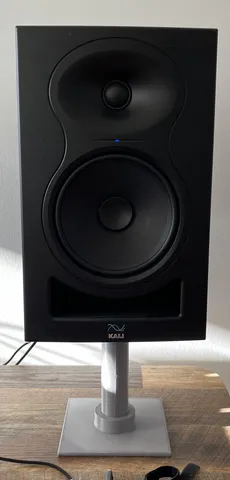Minimalist Speaker Stand
