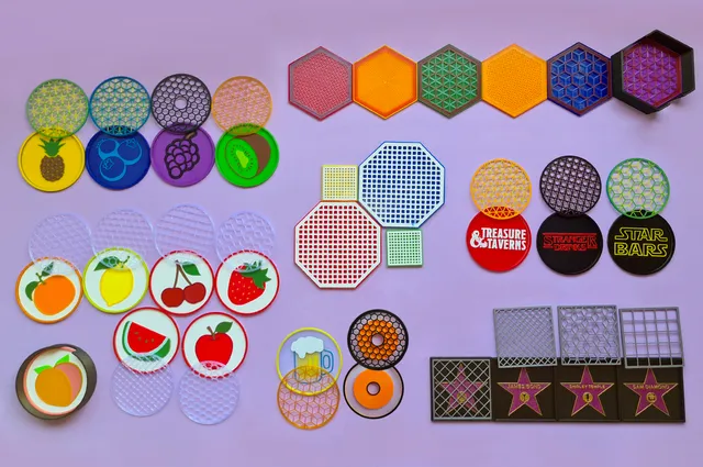 Geo-parametric coaster + holder + modifiers