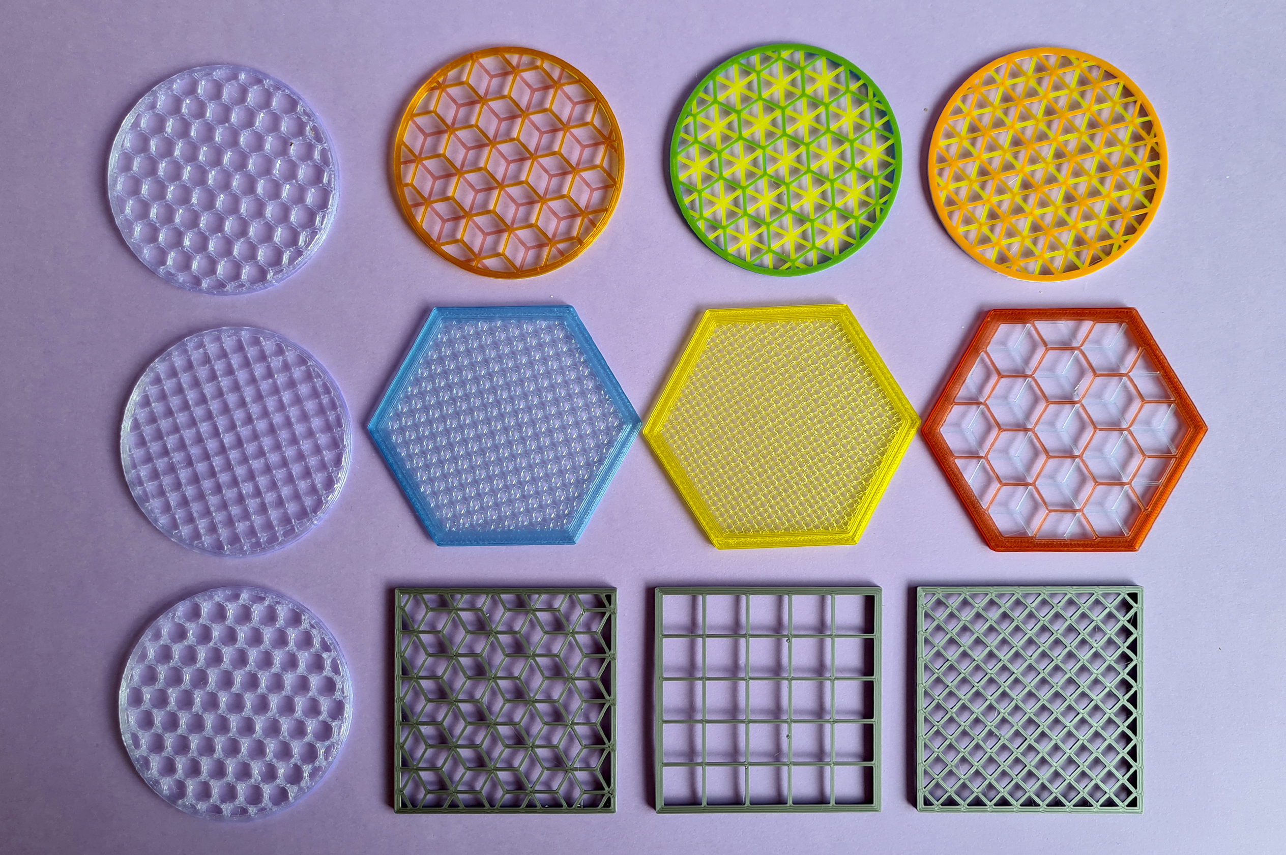 Miniatura 4 do modelo 3D Geo-parametric coaster + holder + modifiers