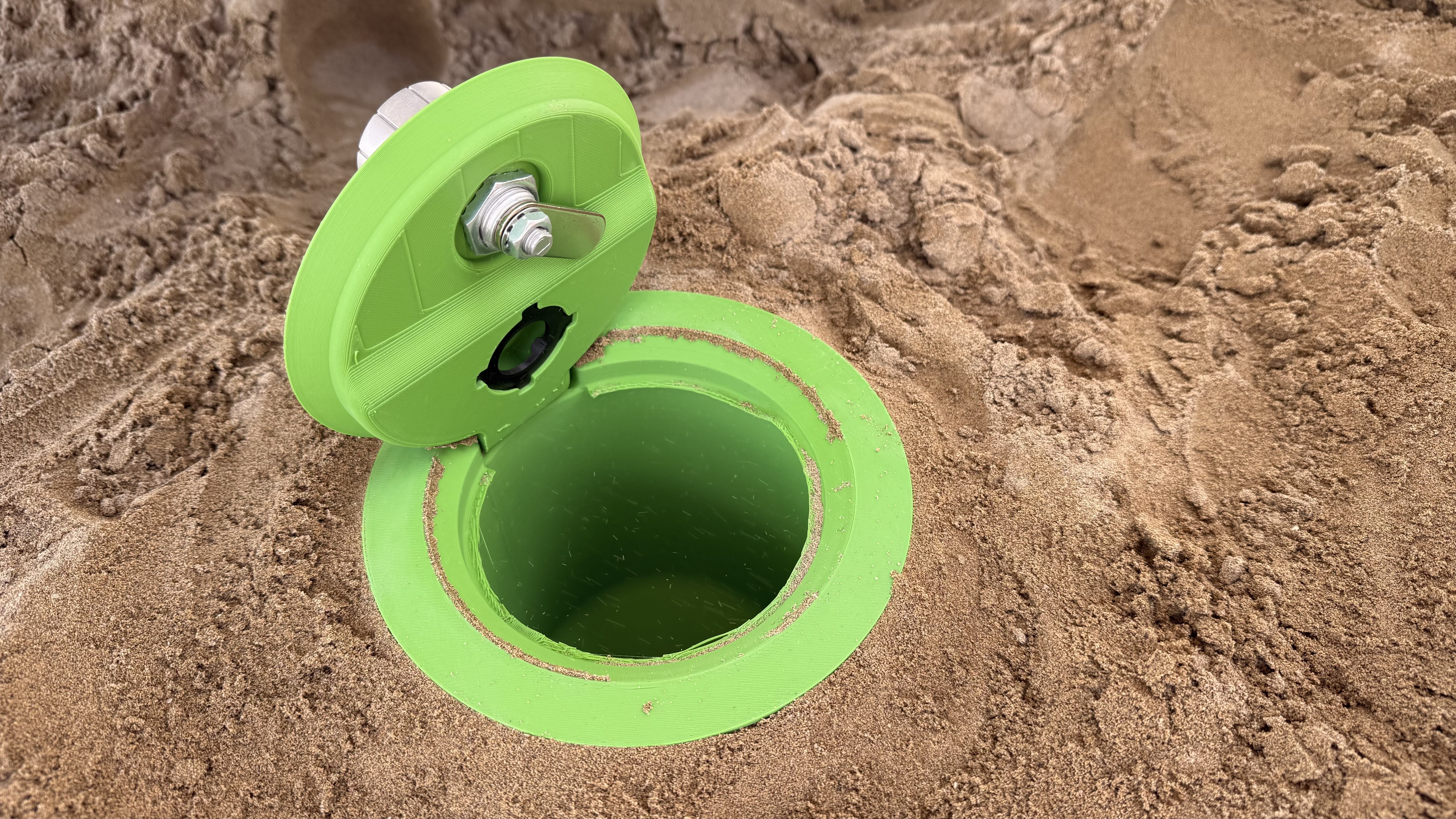 Sandsafe mit Fingerprintschloss