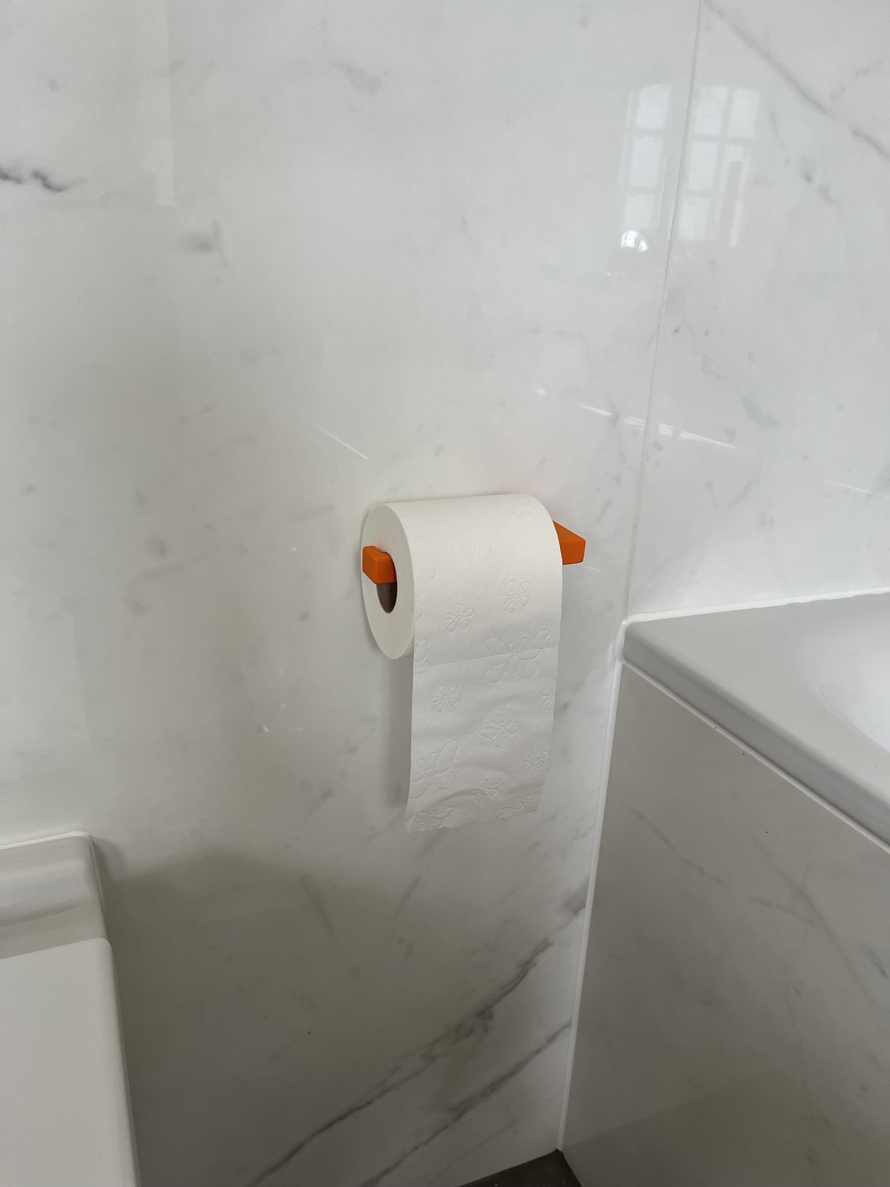 Minimal toiletpaper holder