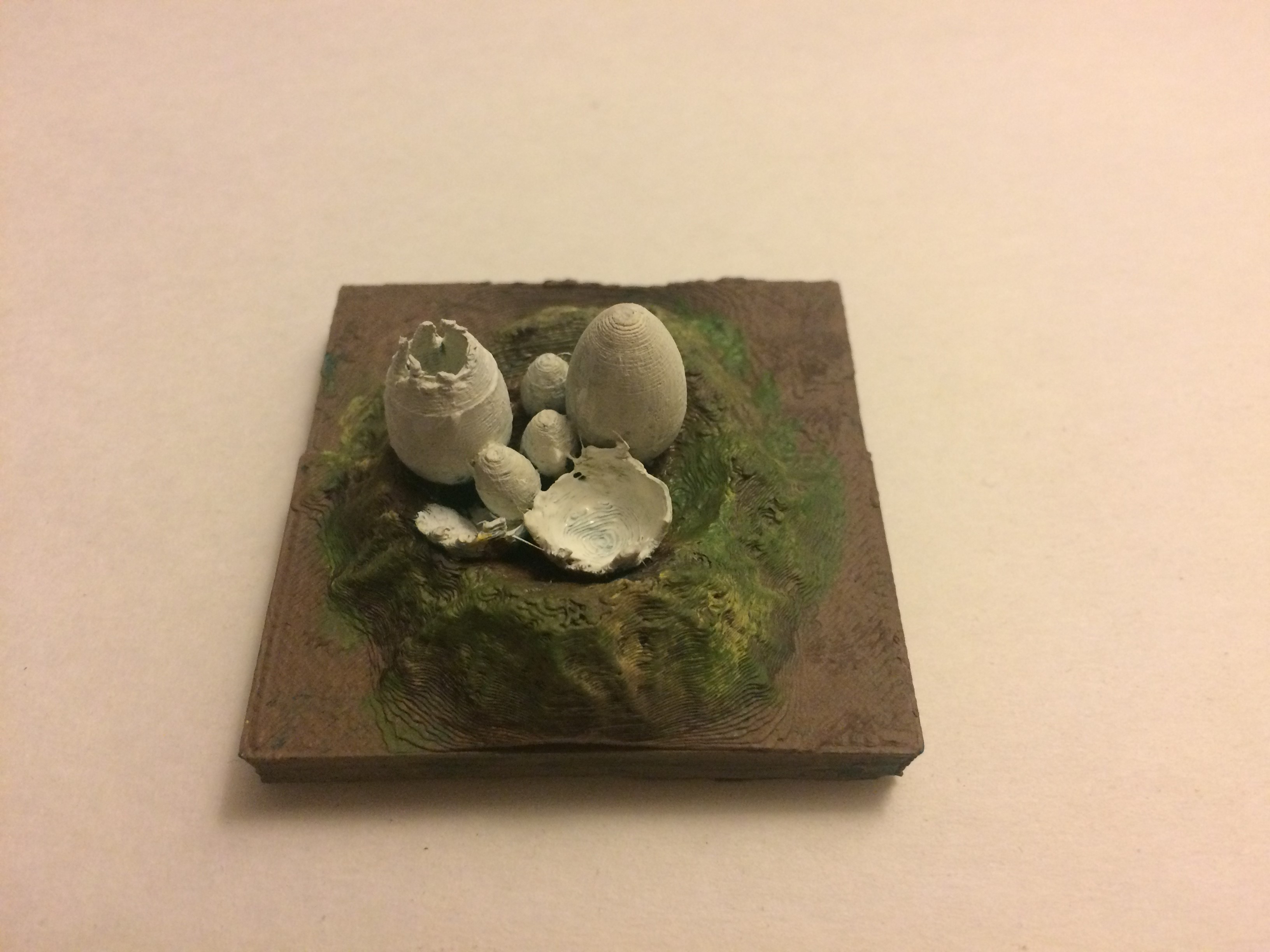 Miniature 28mm Hatching or Hatched Monster Eggs