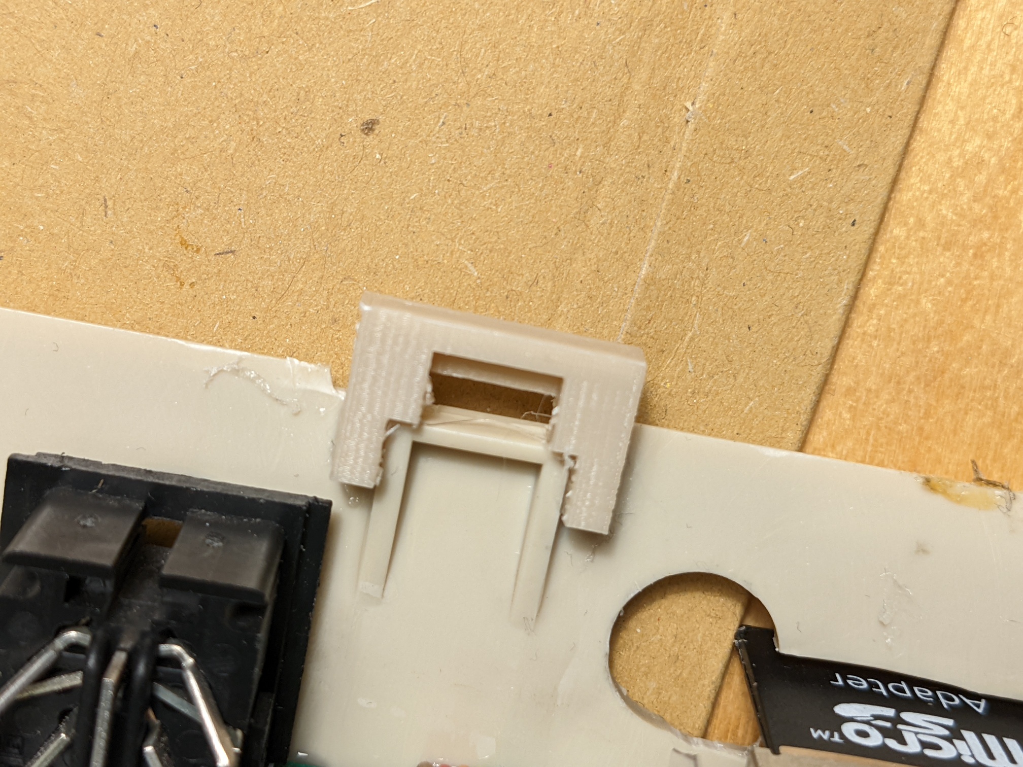 C64c back clip replacement — thumbnail 2