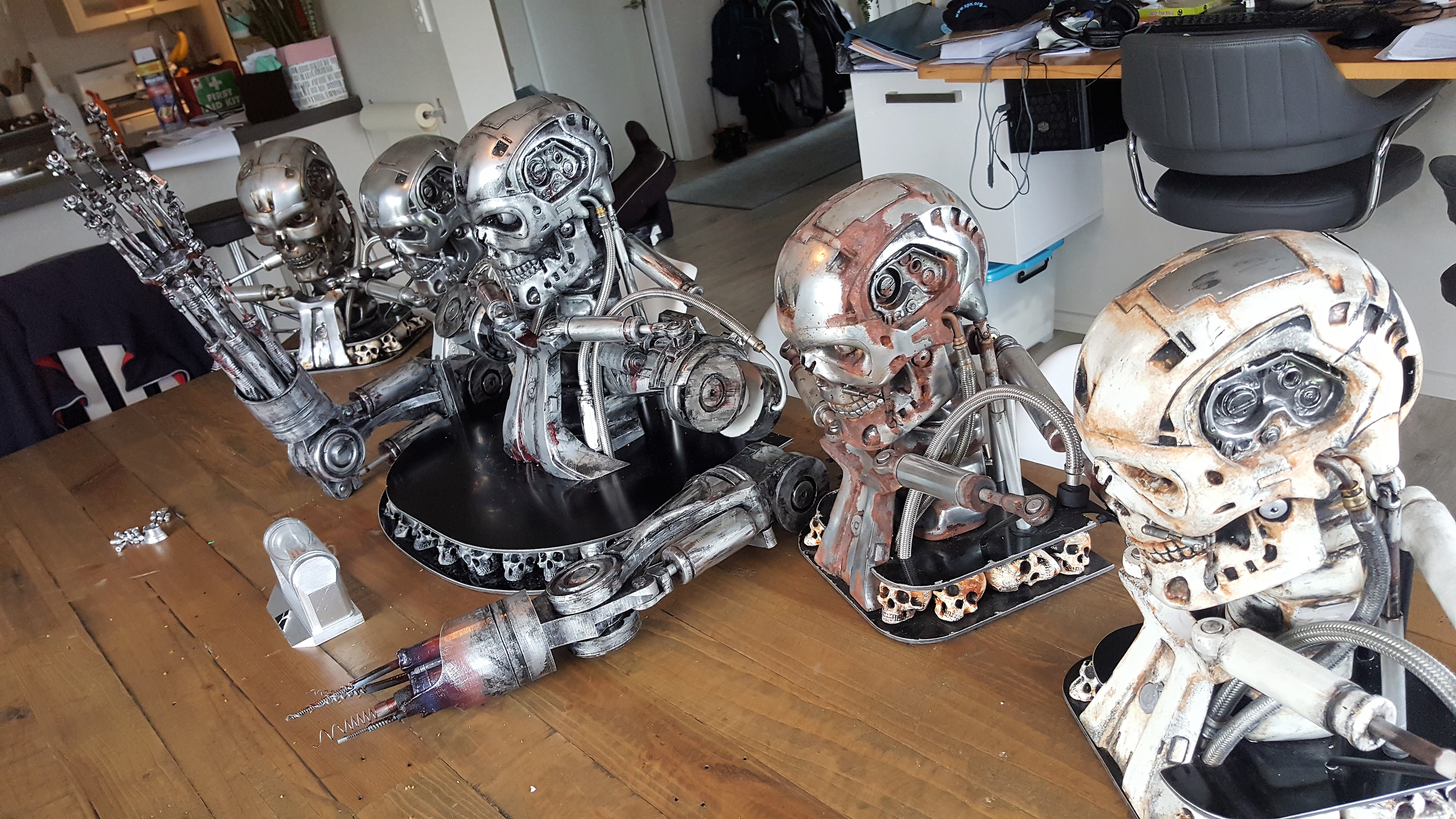 Miniatura 55 do modelo 3D Terminator T800 Split Shoulders "Bust Concept"