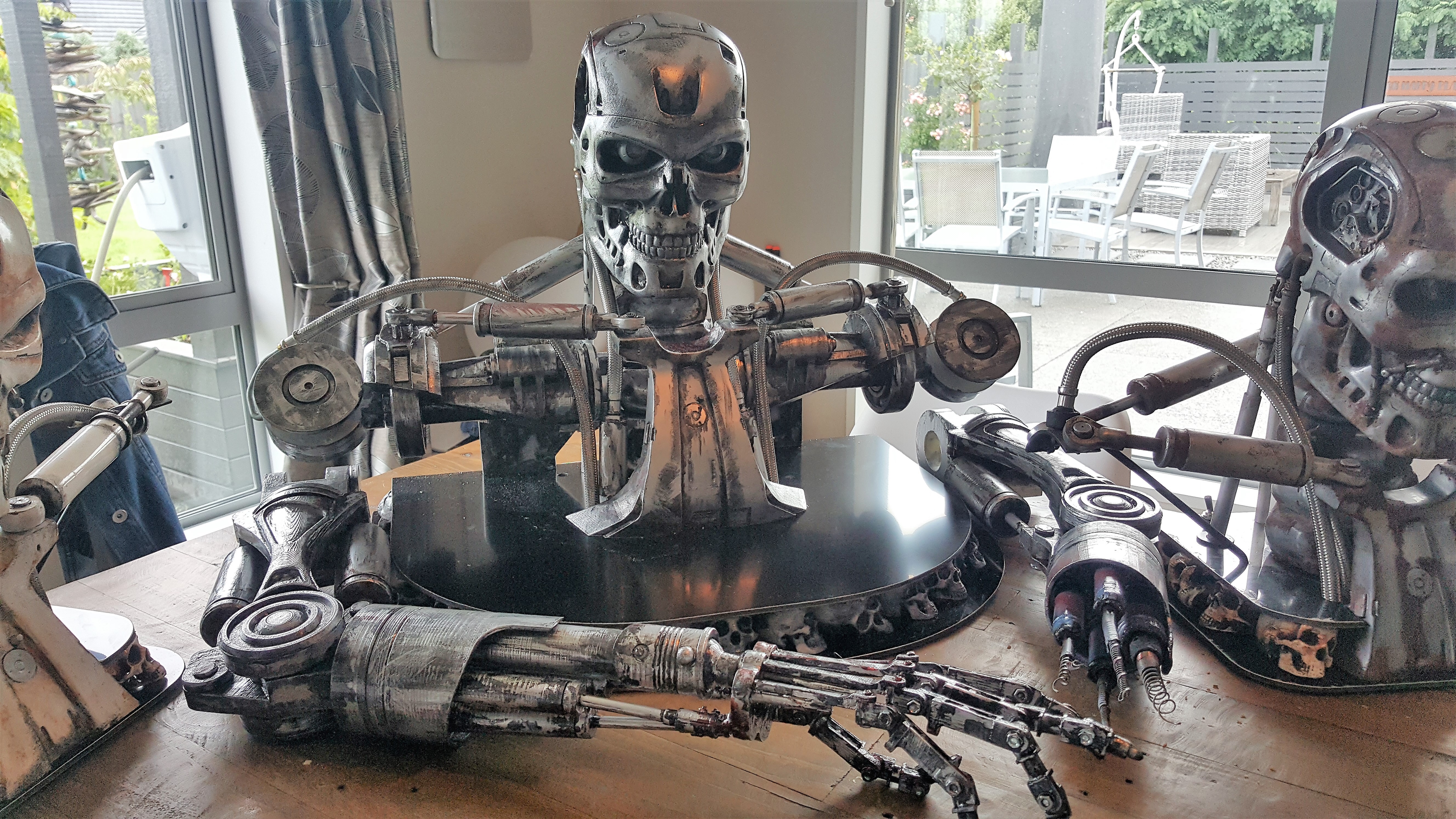 Miniatura 59 do modelo 3D Terminator T800 Split Shoulders "Bust Concept"