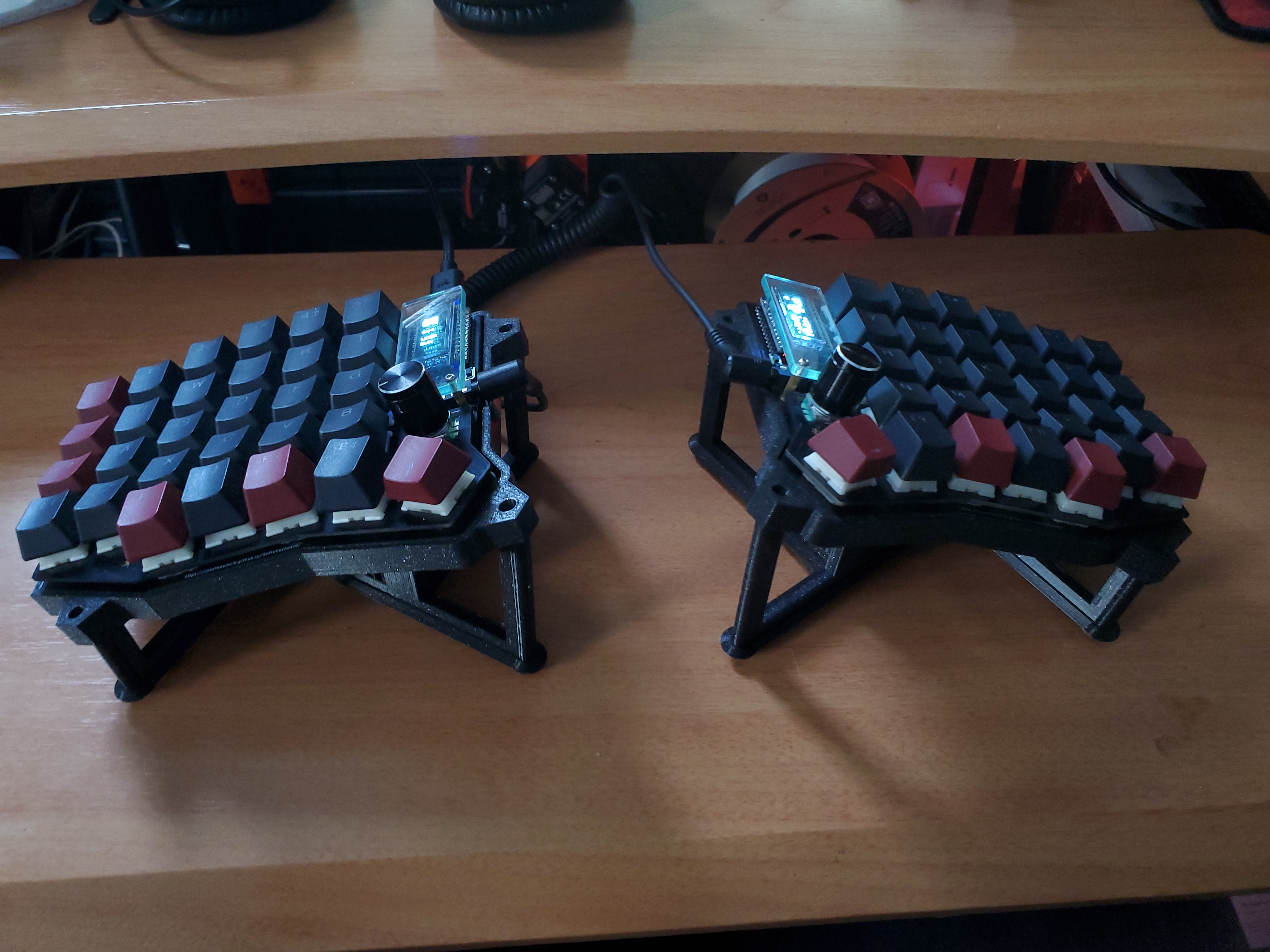 Sofle RGB V2 Tray and Tenting Piece
