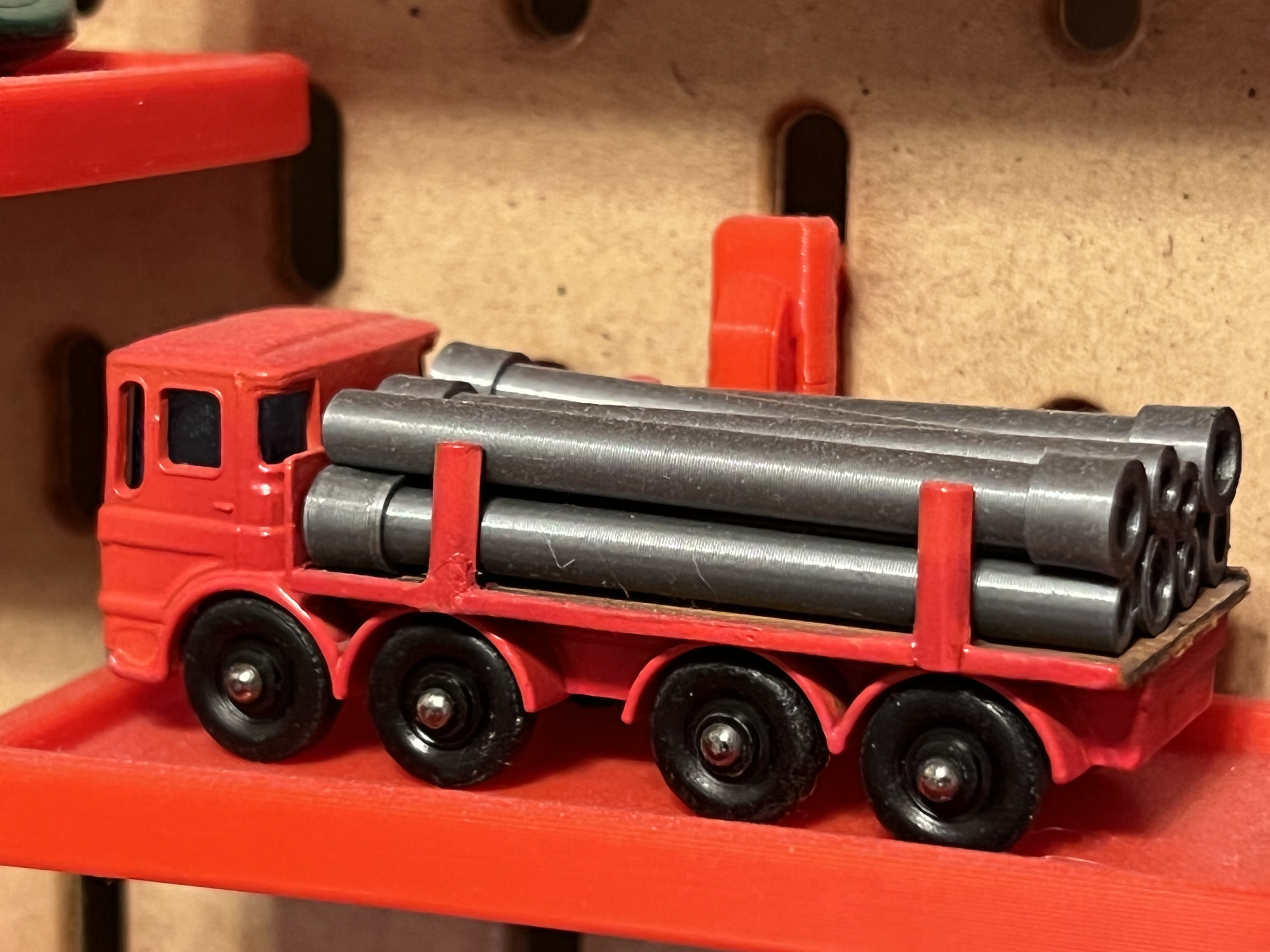 Matchbox 10 Pipe Truck Pipes
