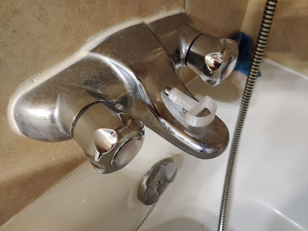 Bathtub Faucet-Shower Select Rod Knob