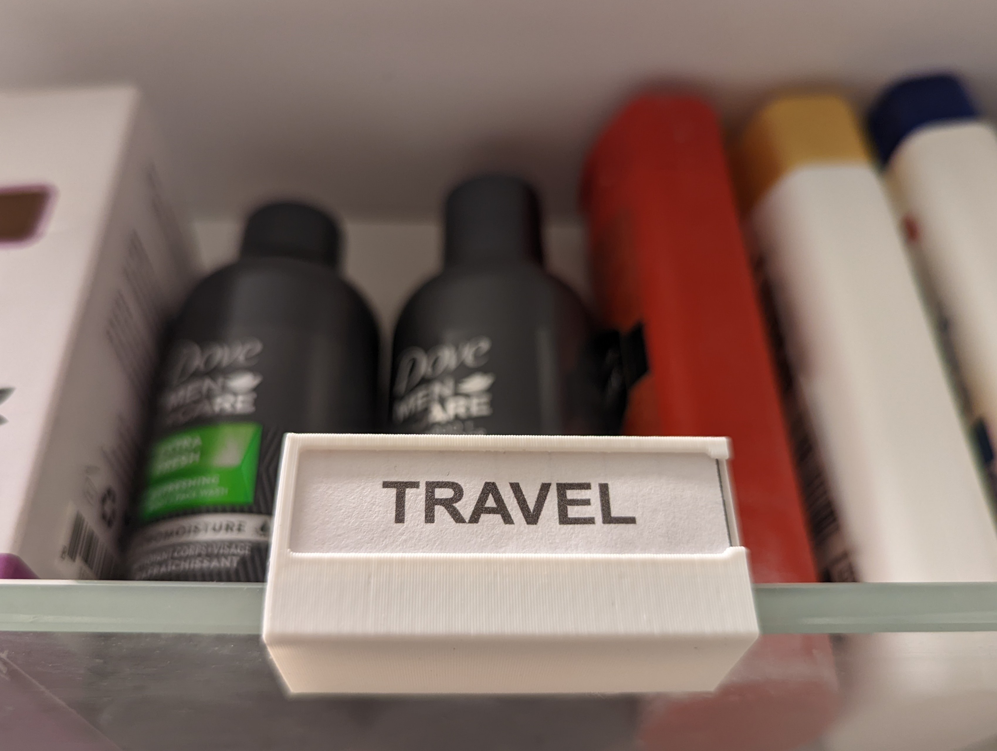 (Fusion 360) Customizable Mirror Shelf Labels