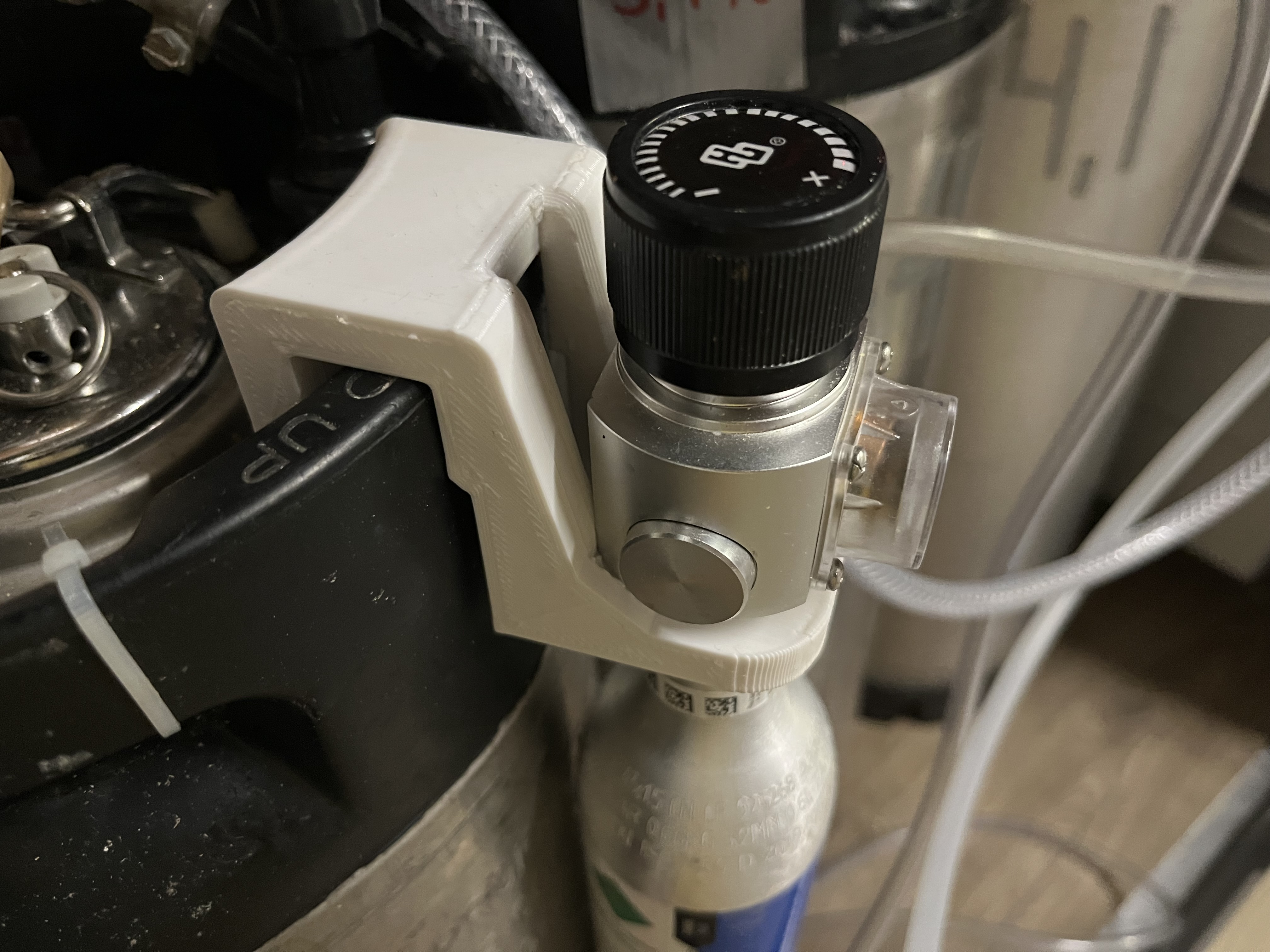 Corny keg holder for Sodastream bottles with larger hole