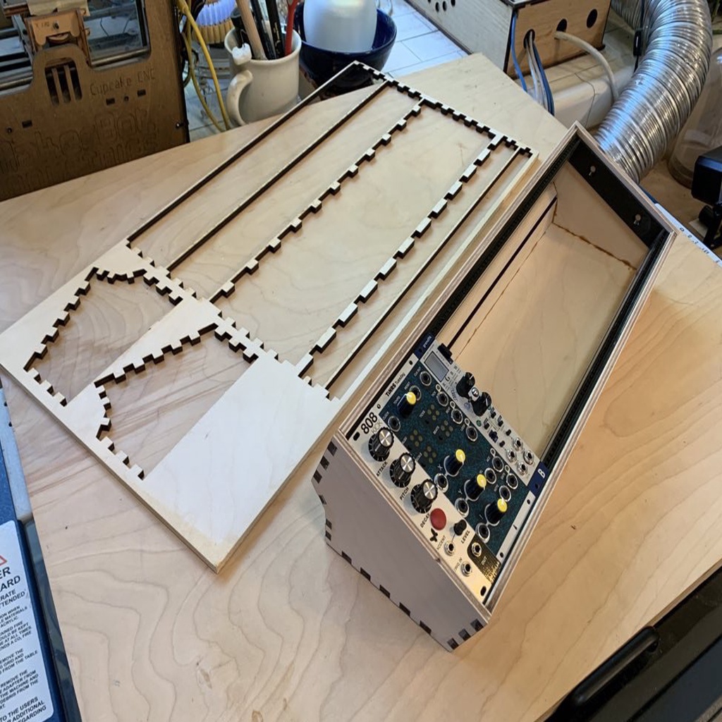 Lasercut Moog-like Eurorack case