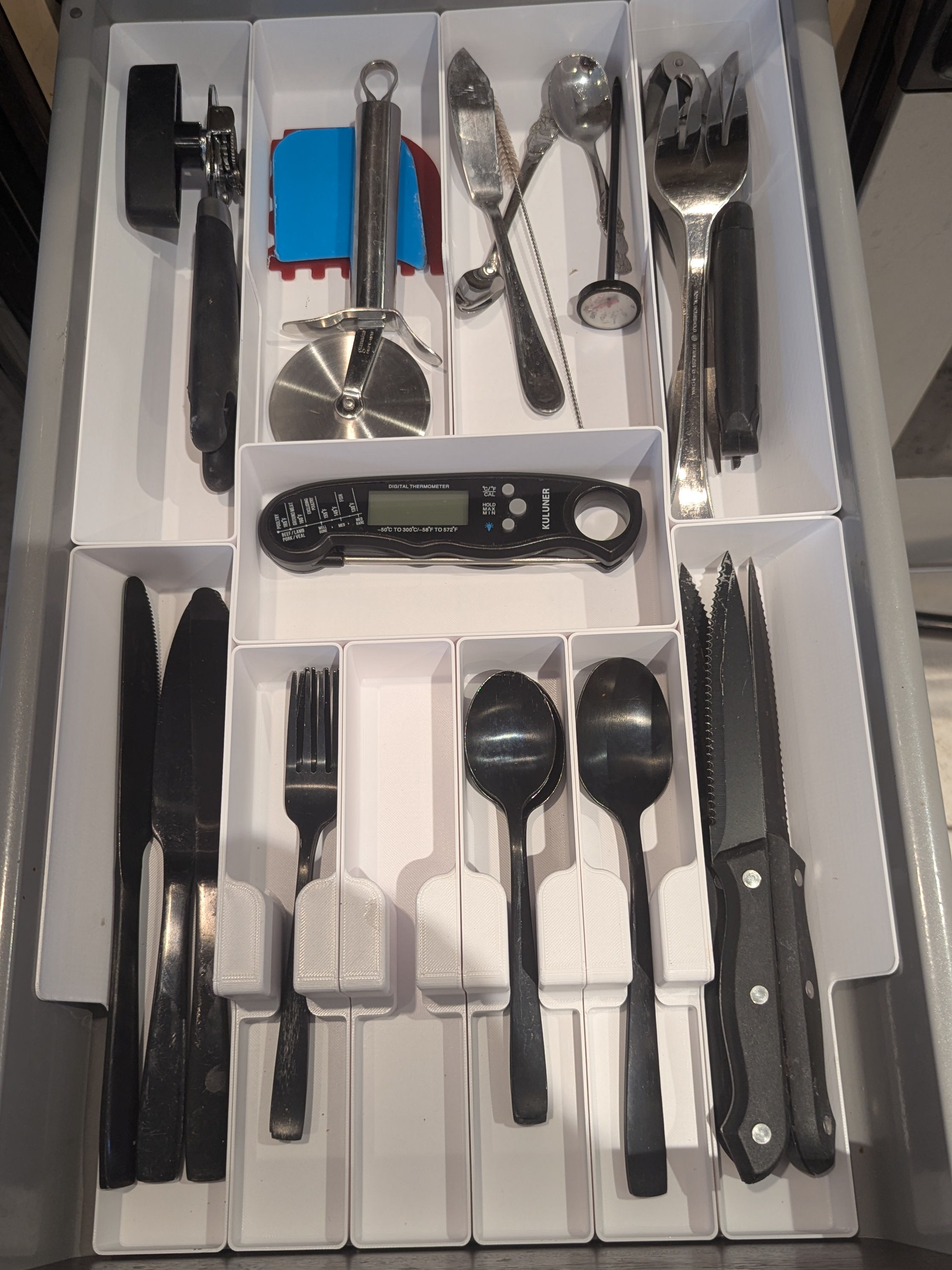 Gridfinity silverware holders for Ikea drawers with slanted sides