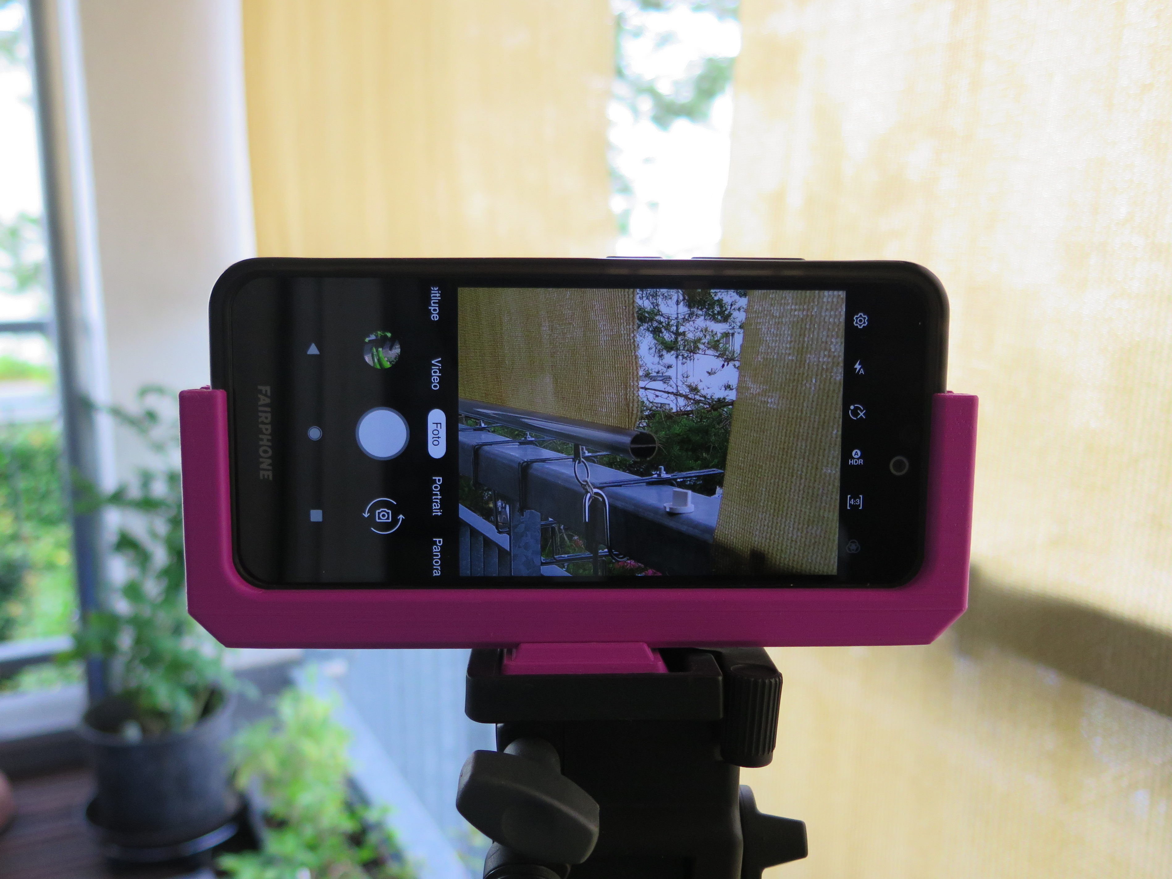 Fairphone FP3 tripod mount