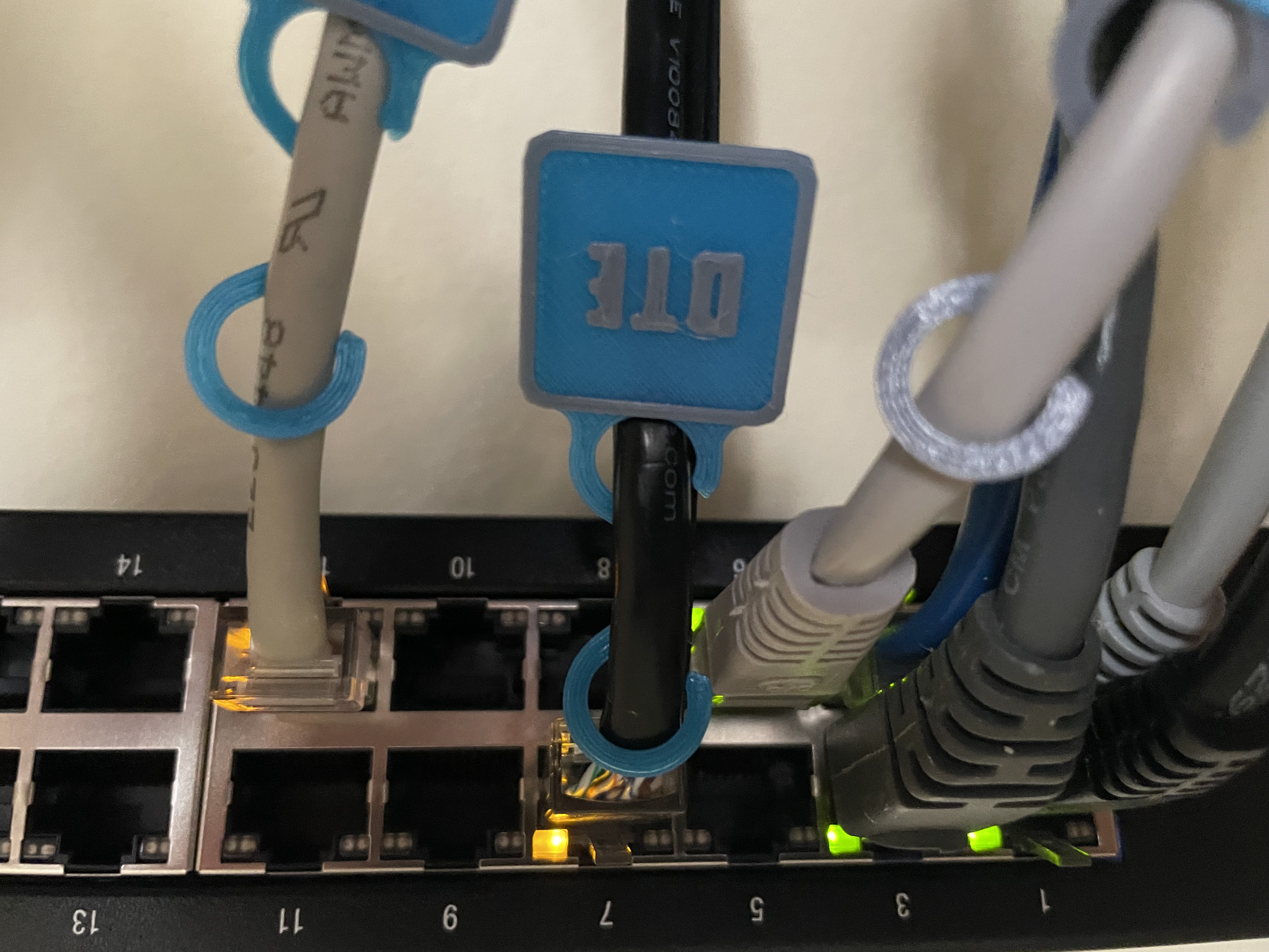 Customizable Text Cable Tag