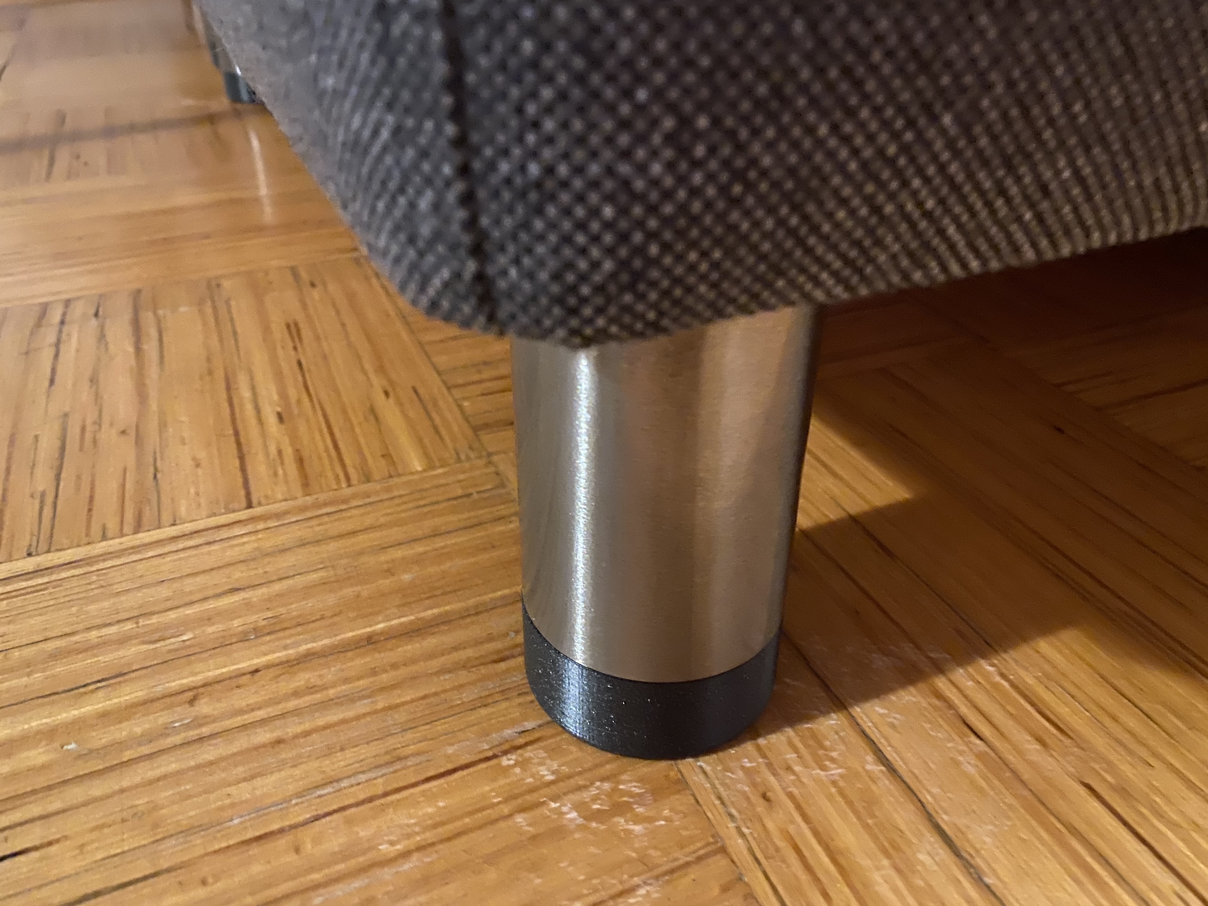 Bed leg riser