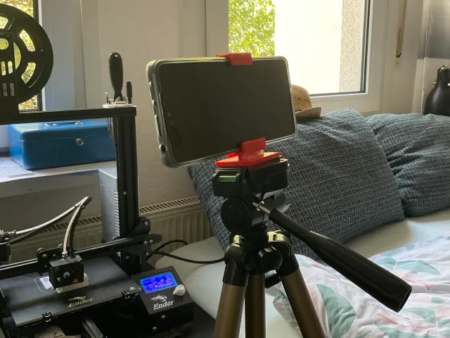 Phone adaper for tri pod