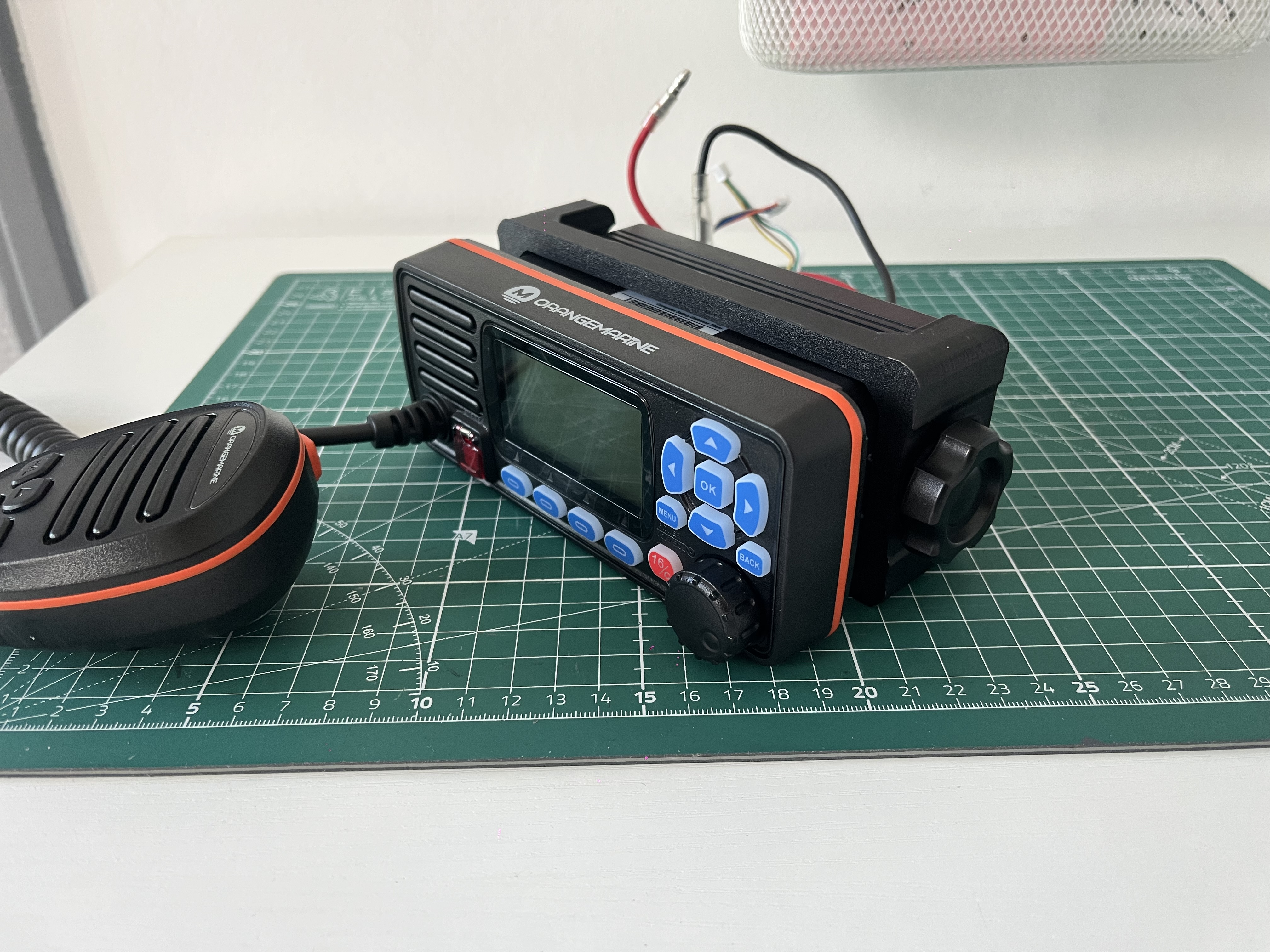 VHF WP250 Kit Encastrement