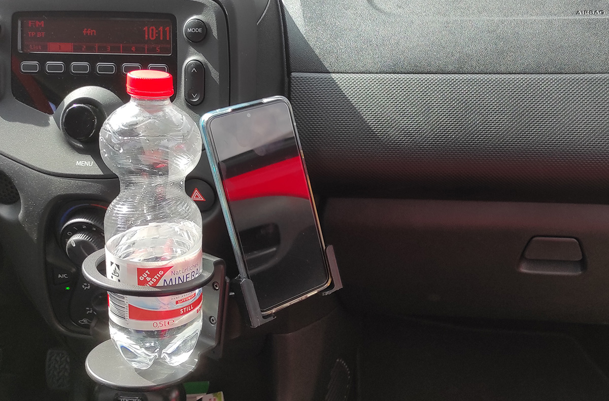 Toyota Aygo Mobile Phone mount on Brodit Adapter