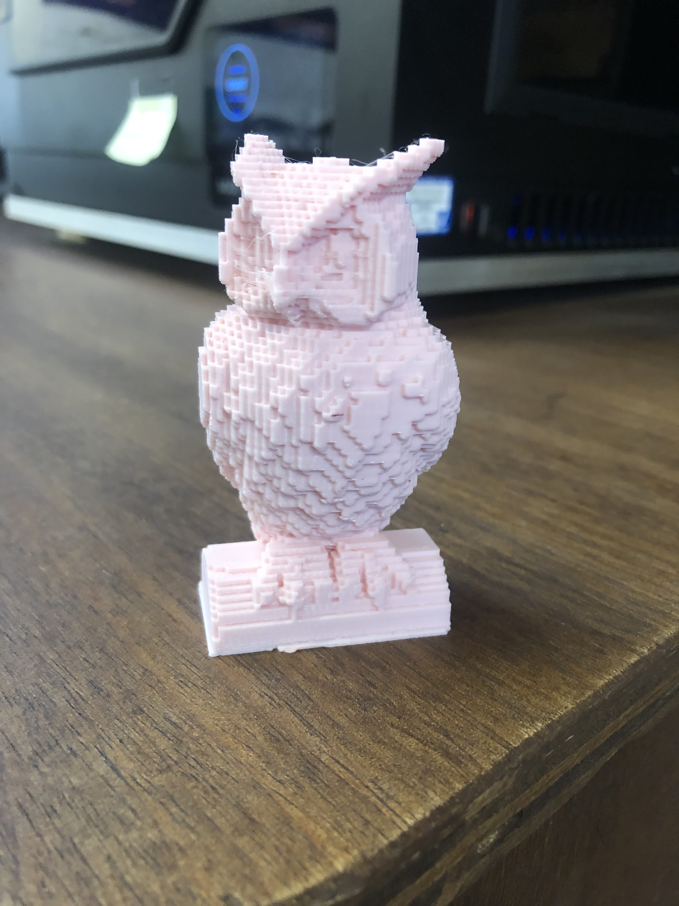 Voxelized Owl Statue