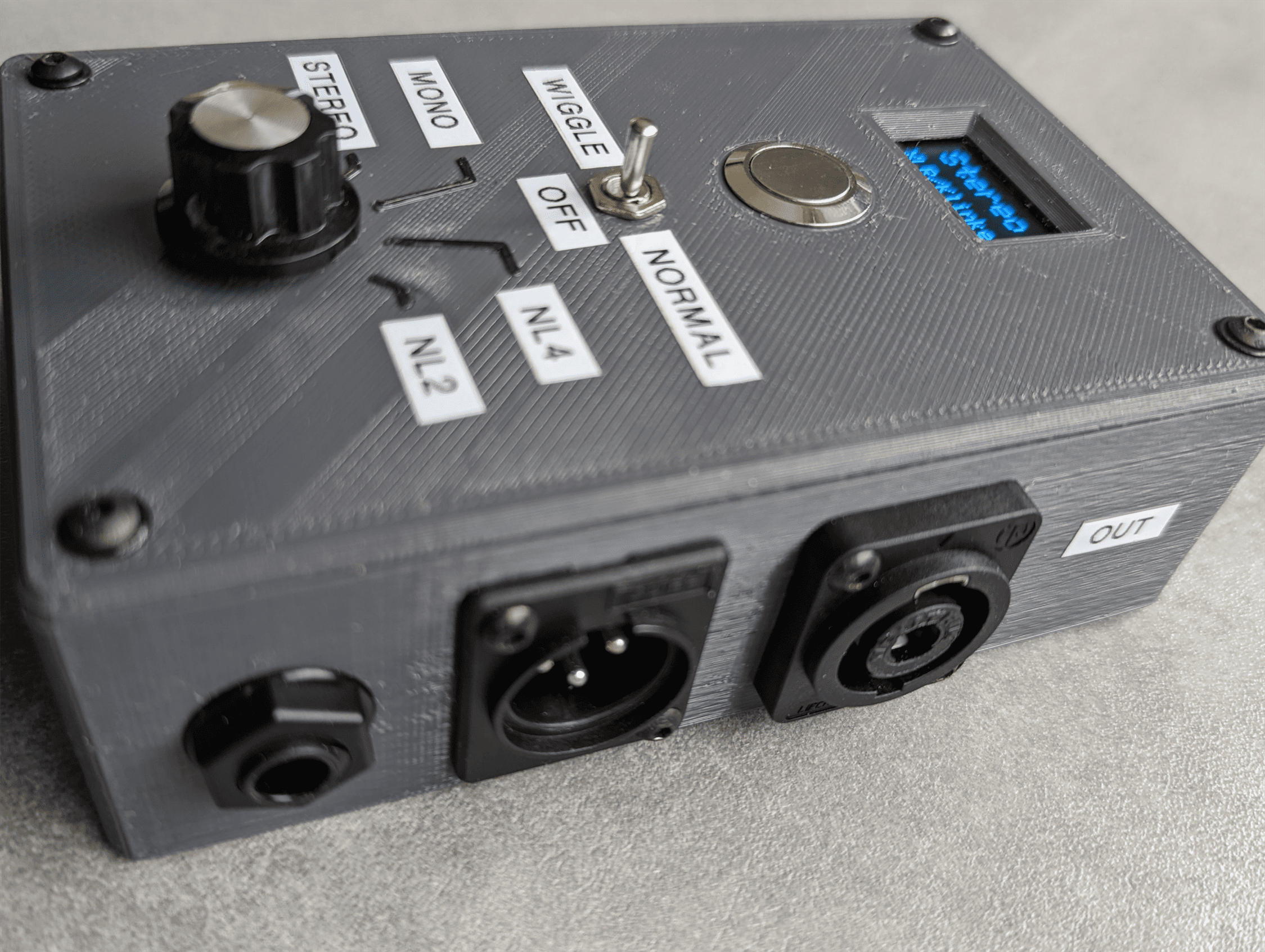 Audio Engineer Cable Tester by Robatzen Download free STL model