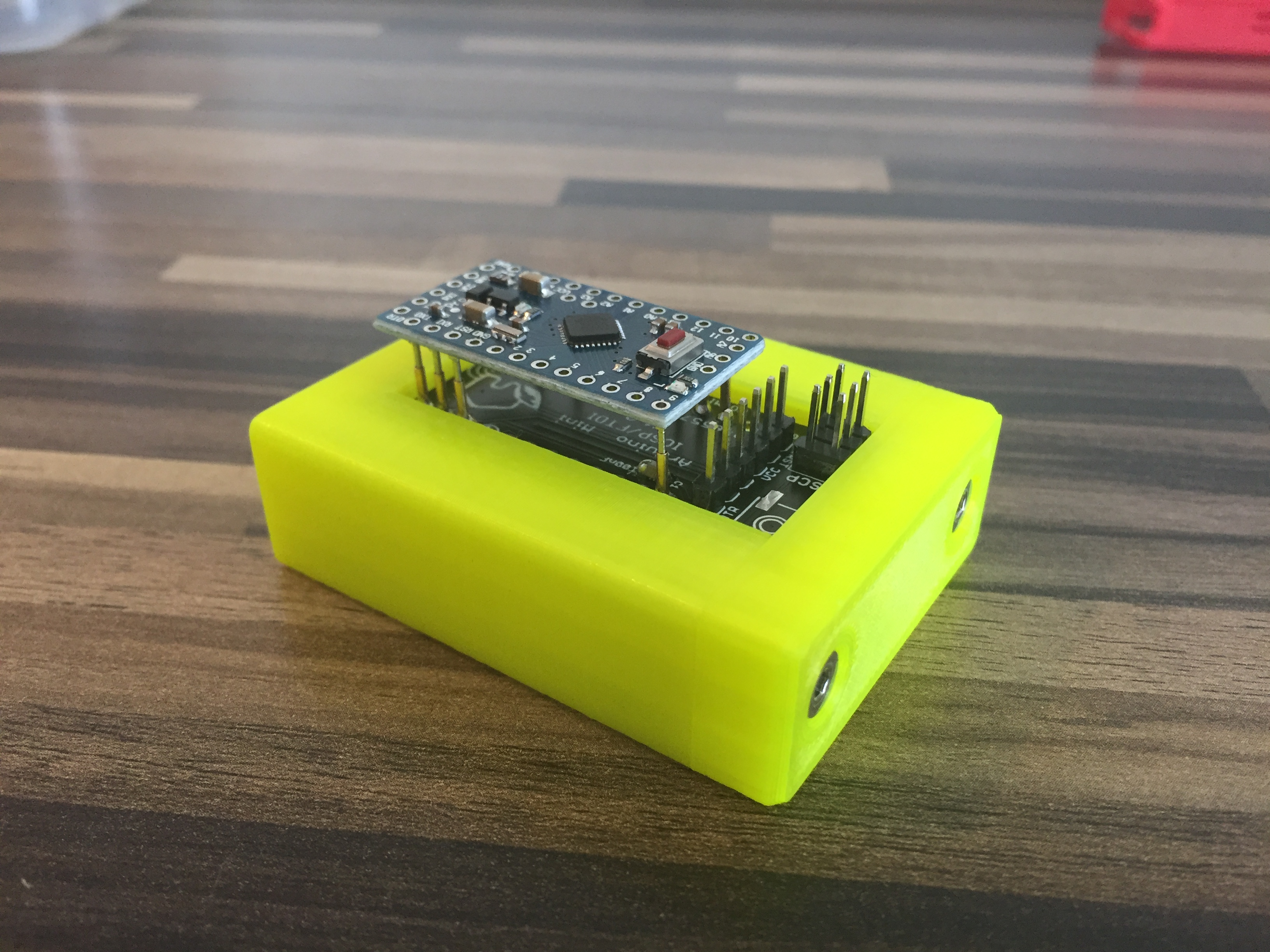 Arduino Pro Mini - Flash Station by Hasenpups | Download free STL model