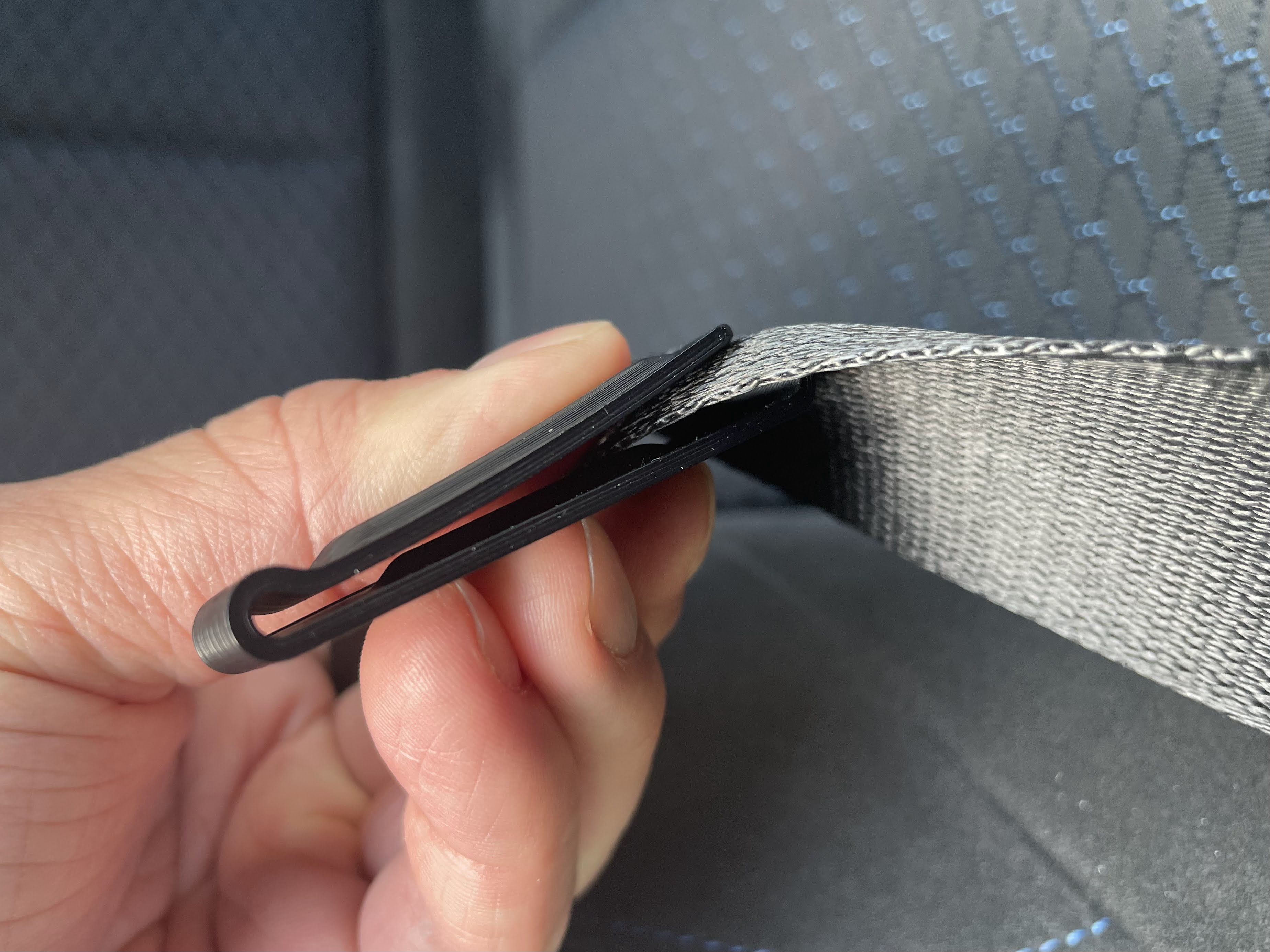Simple seat belt clip ver.2 by Yosuke Download free STL model