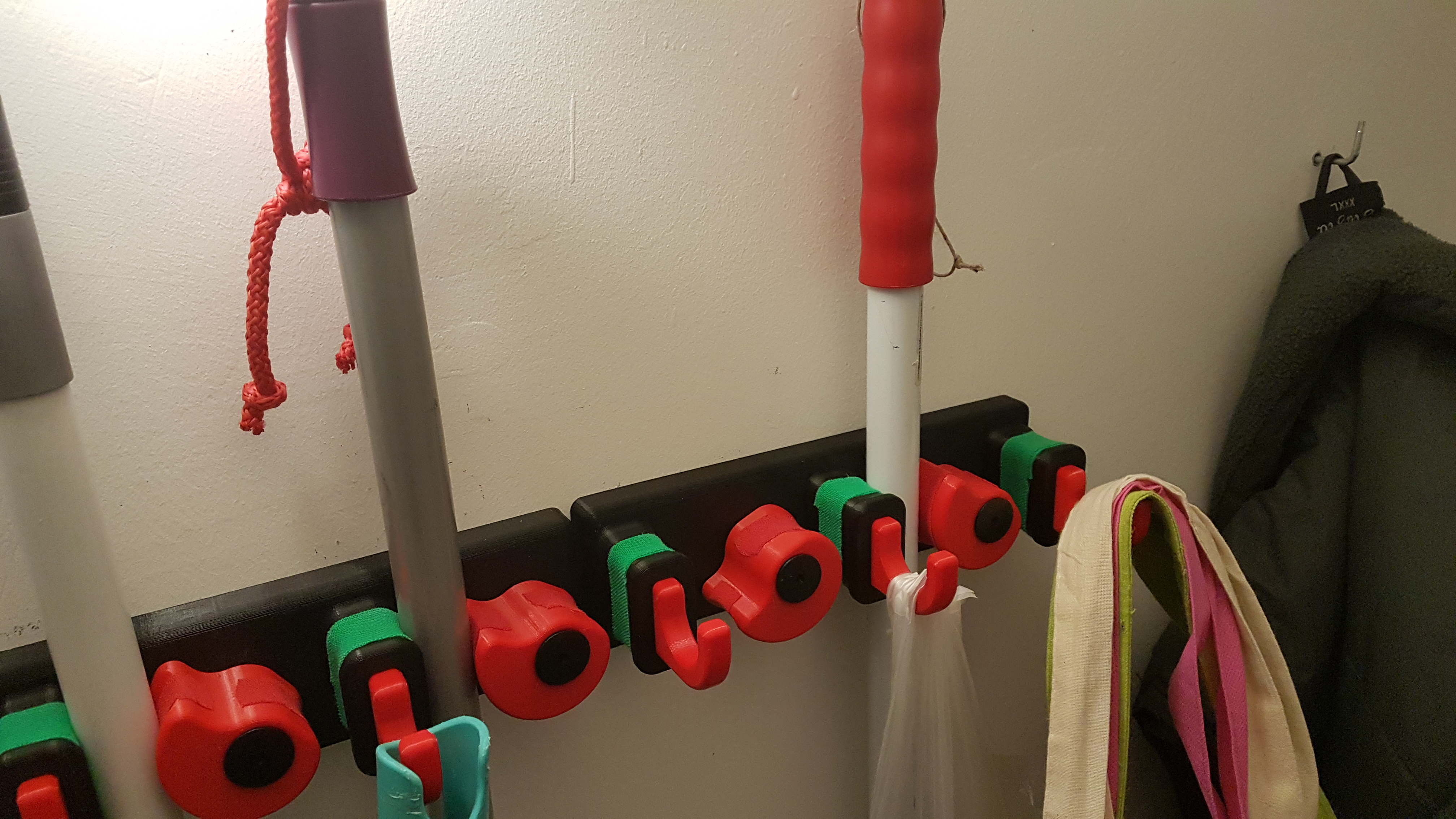 Household hanger