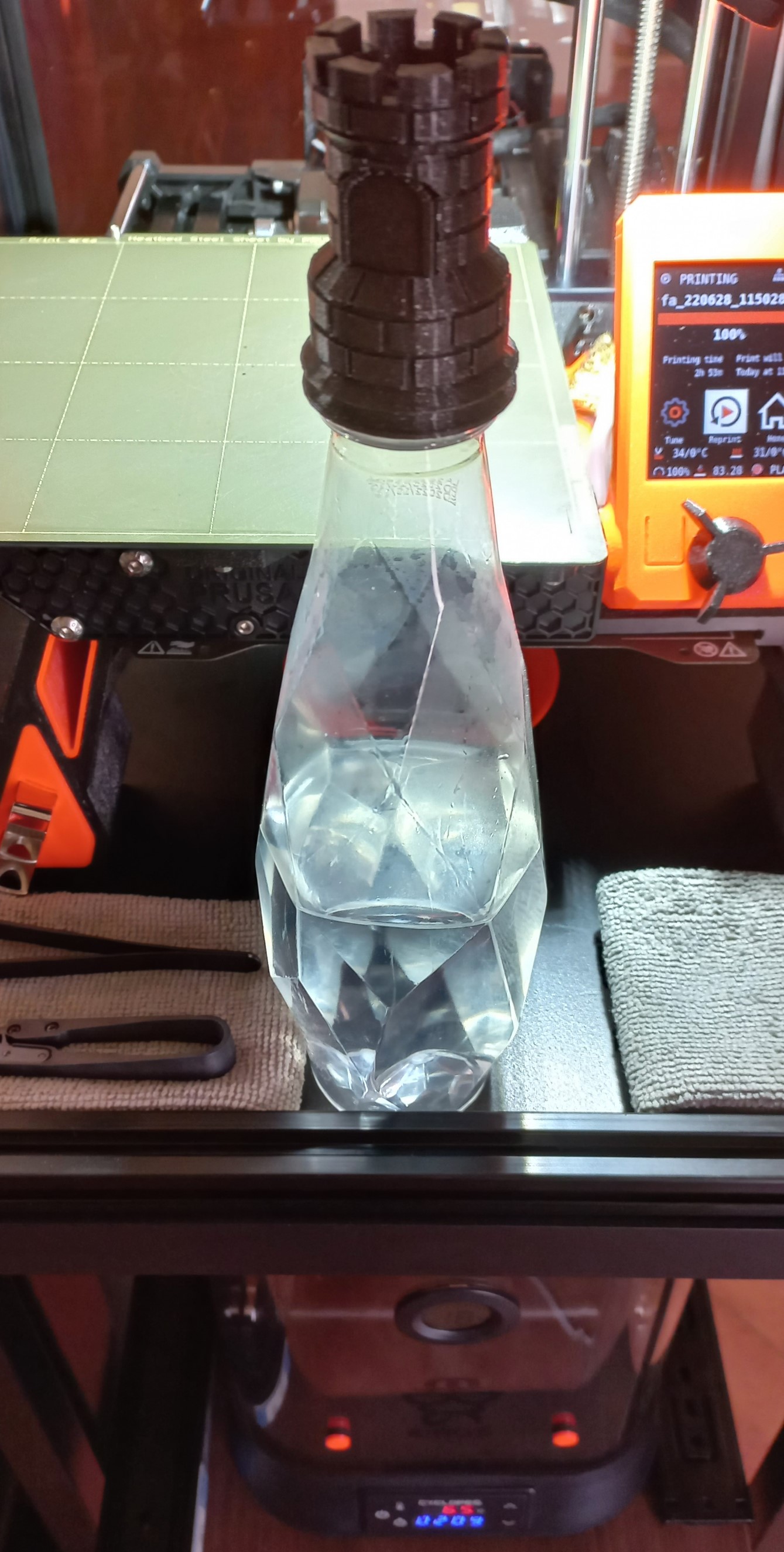 Miniatura 4 do modelo 3D Chess Tower Bottle Cap