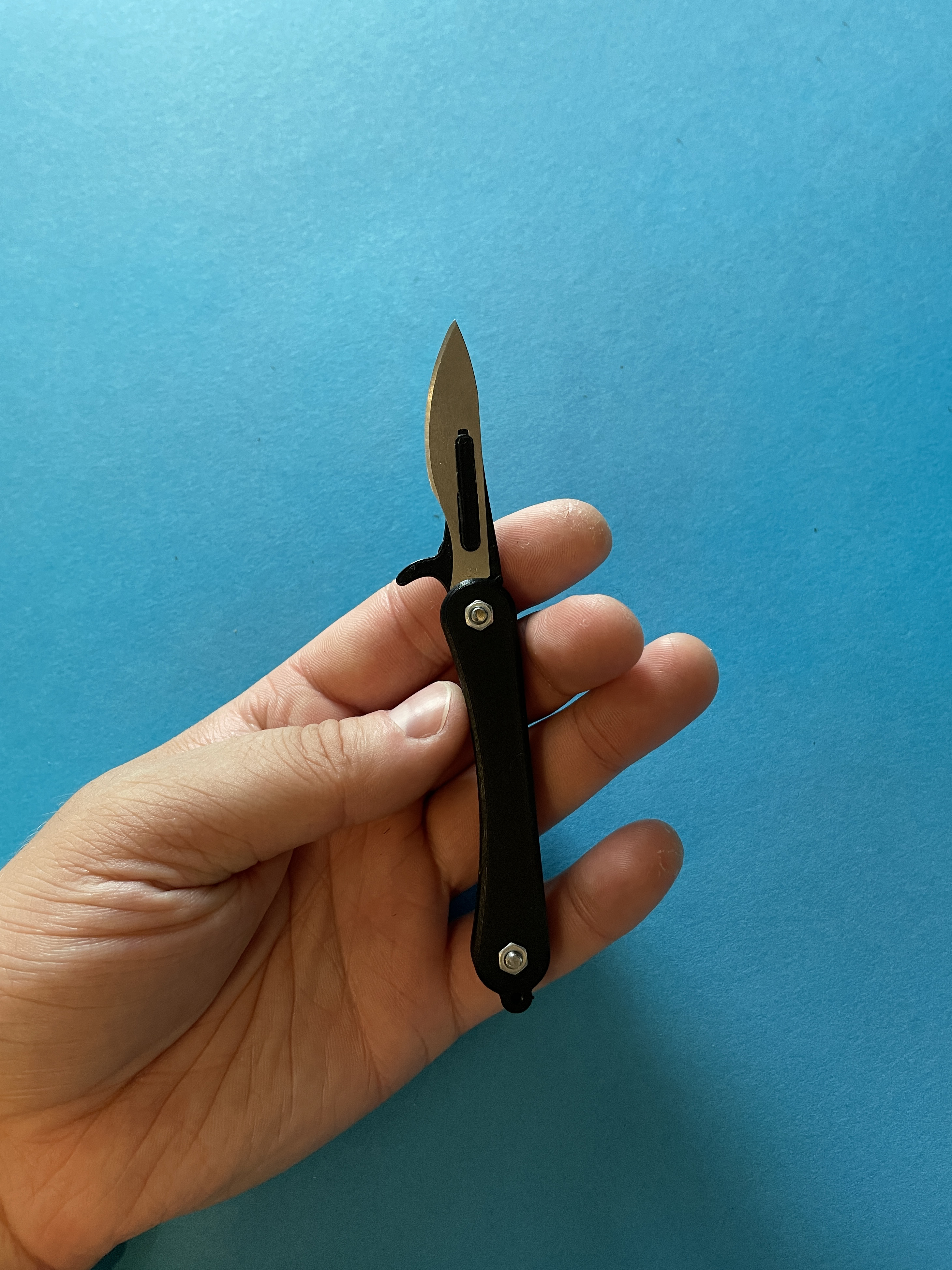 Pocket scalpel knife, folding scalpel knife