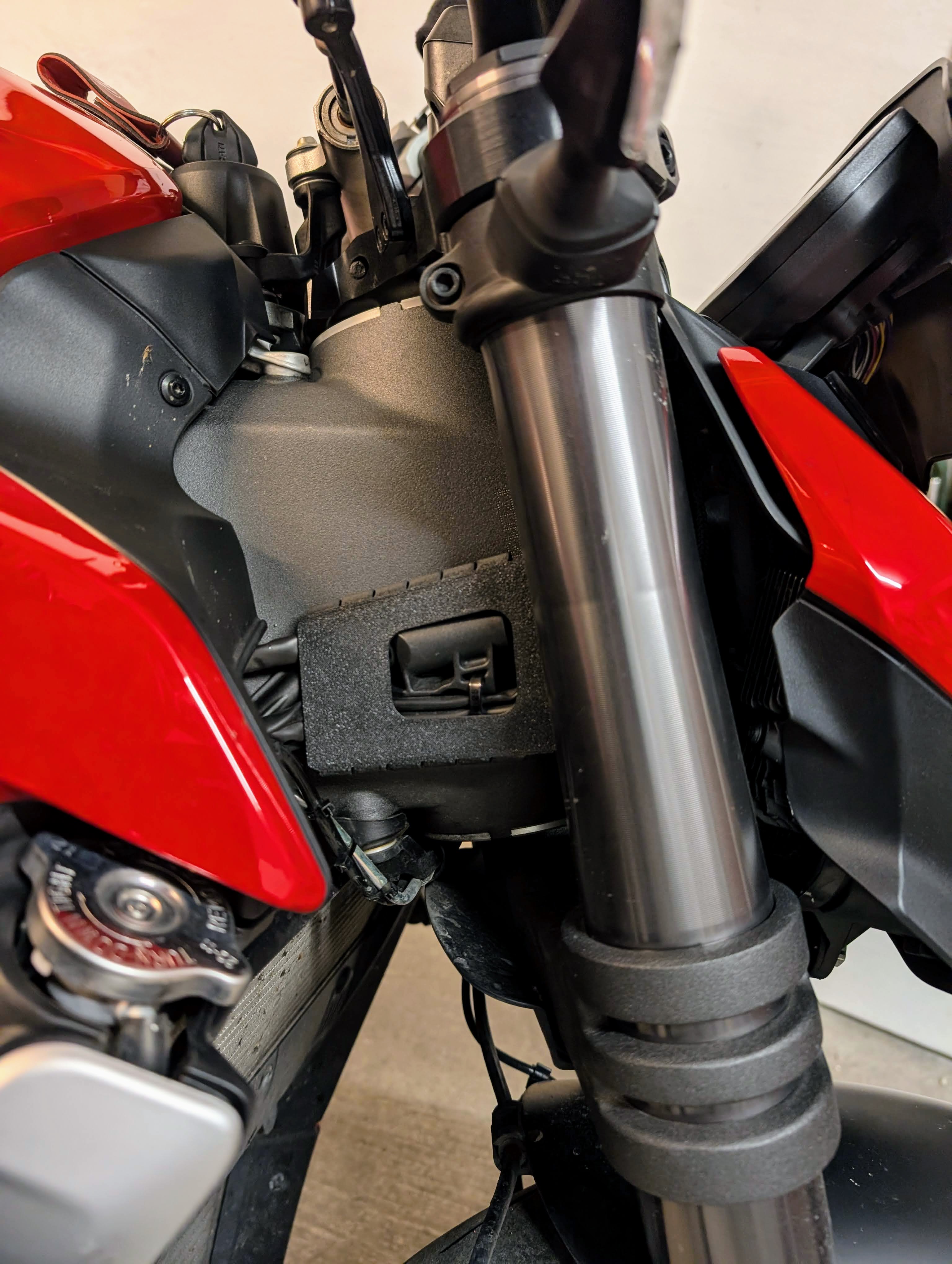 Copertura cablaggi/fascette telaio anteriore Ducati Streetfighter V2