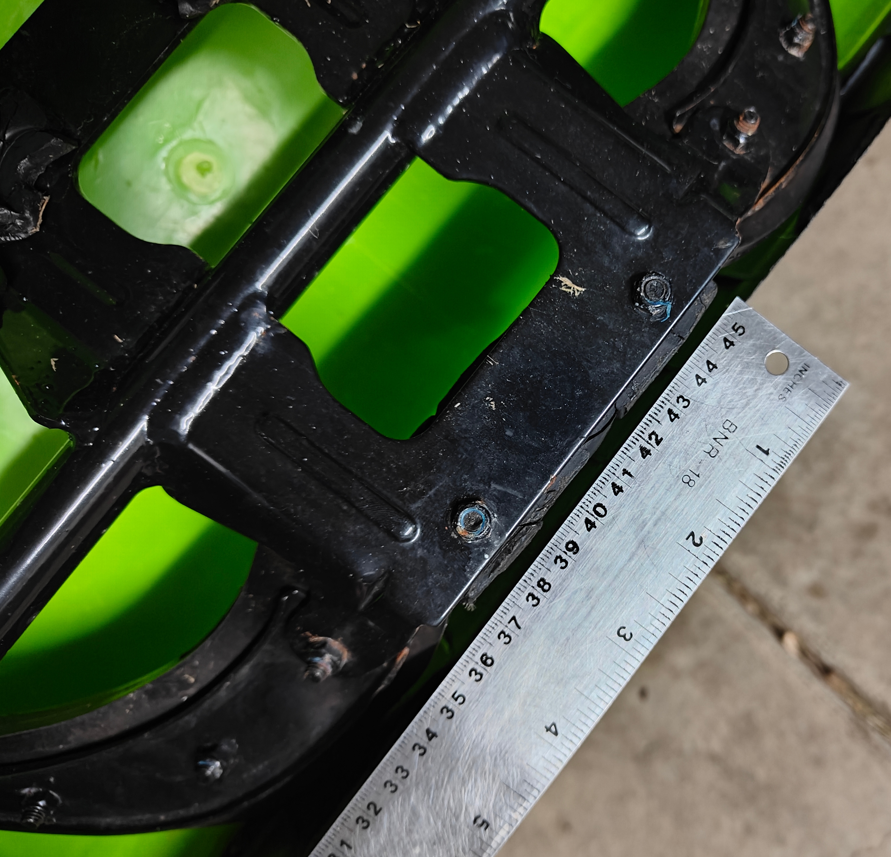 Snow blower auger paddle (center)