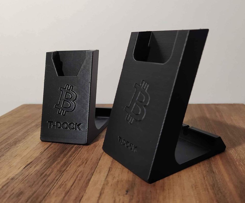 Dock for satoshilab Trezor model T